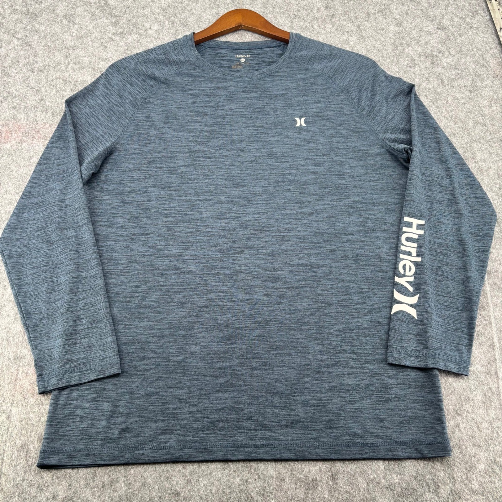 Hurley Mens XL Blue Heathered Long Sleeve Performance Graphic T-Shirt Raglan gallery