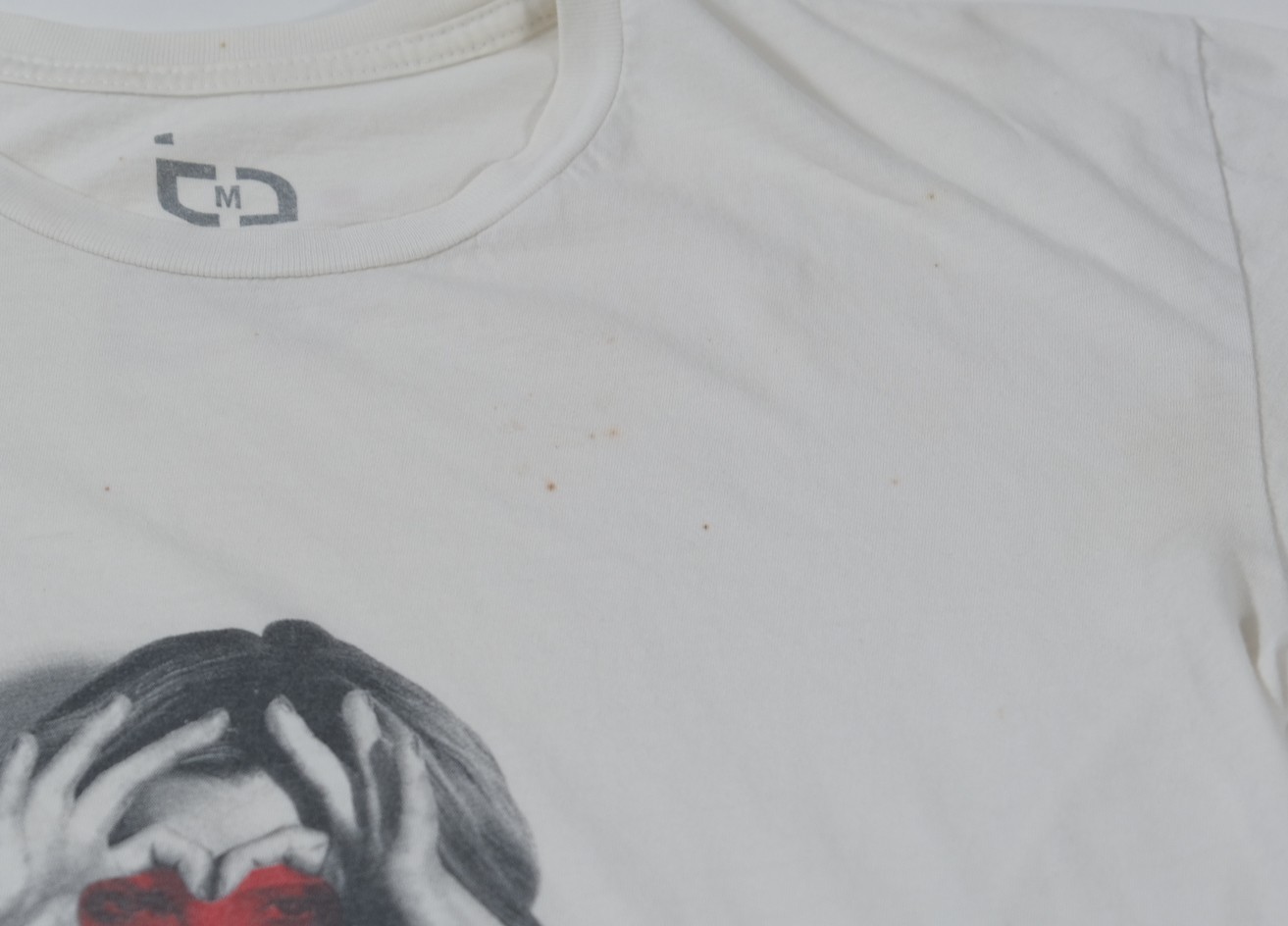 Too Many Loose Strings TMLS Mens White Graphic T-Shirt Size M gallery