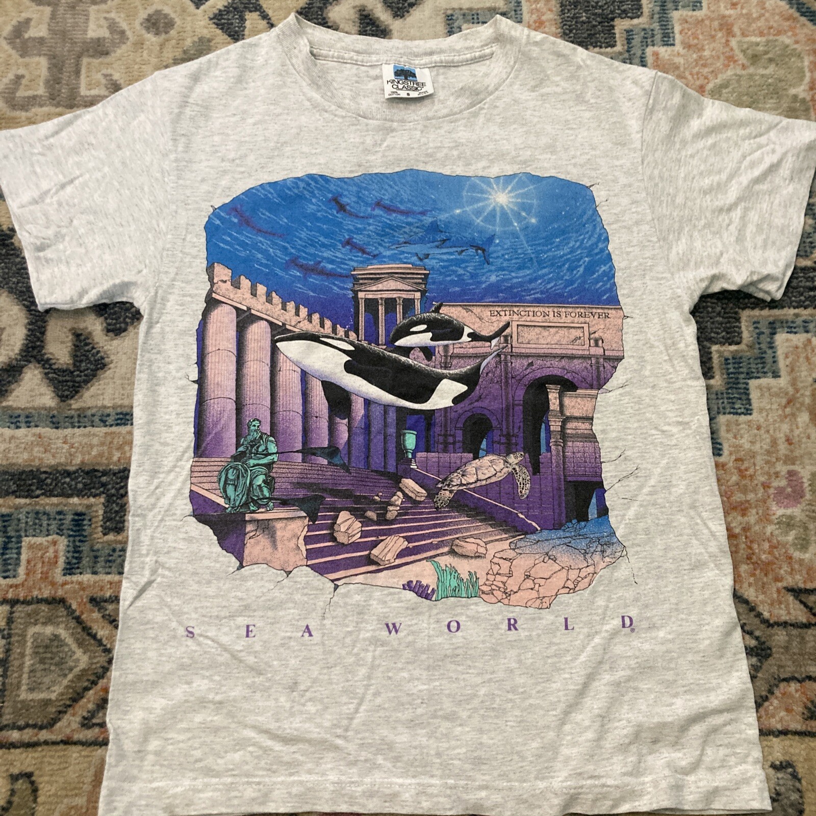 Men’s Small Sea World Extinction Is Forever Vintage Gray Short Sleeve T-Shirt