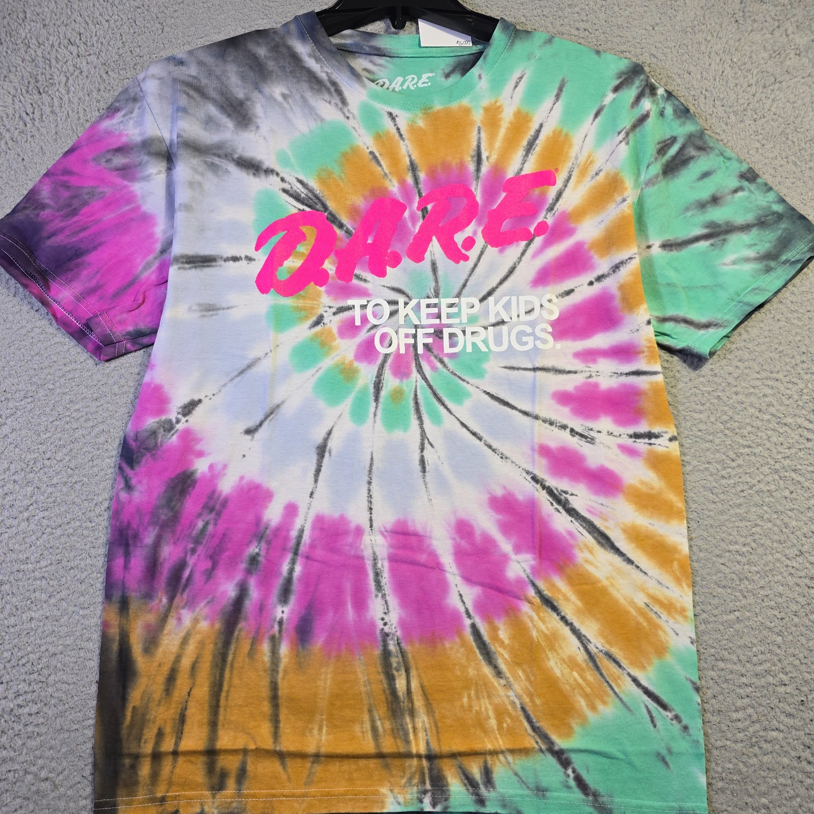 DARE T Shirt Mens Large Tie Dye Black Faded Keep Kids Off Drugs Casual Retro NWT gallery