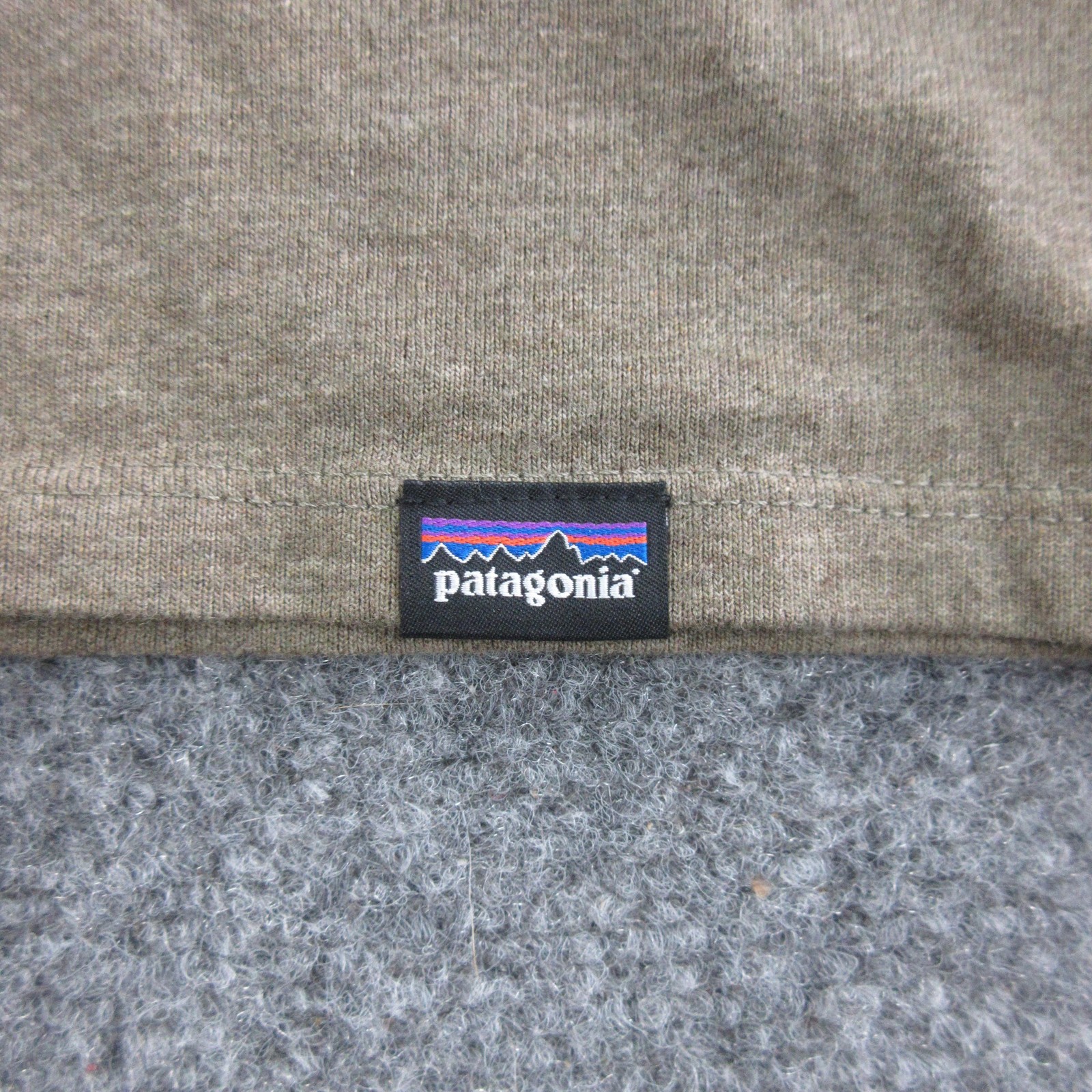 Patagonia Shirt Mens Medium Green Long Sleeve Forge Mark Pocket Responsibili-Tee gallery