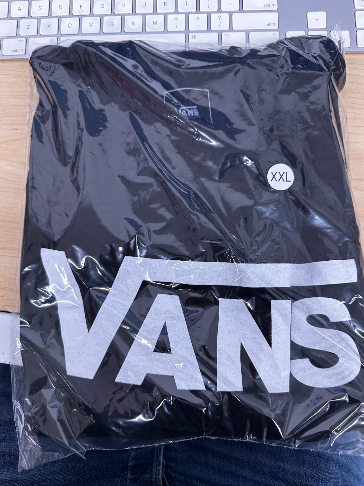 VANS MENS LOGO T SHIRT BLACK WITH WHITE PREMIUM T SHIRT NEW gallery