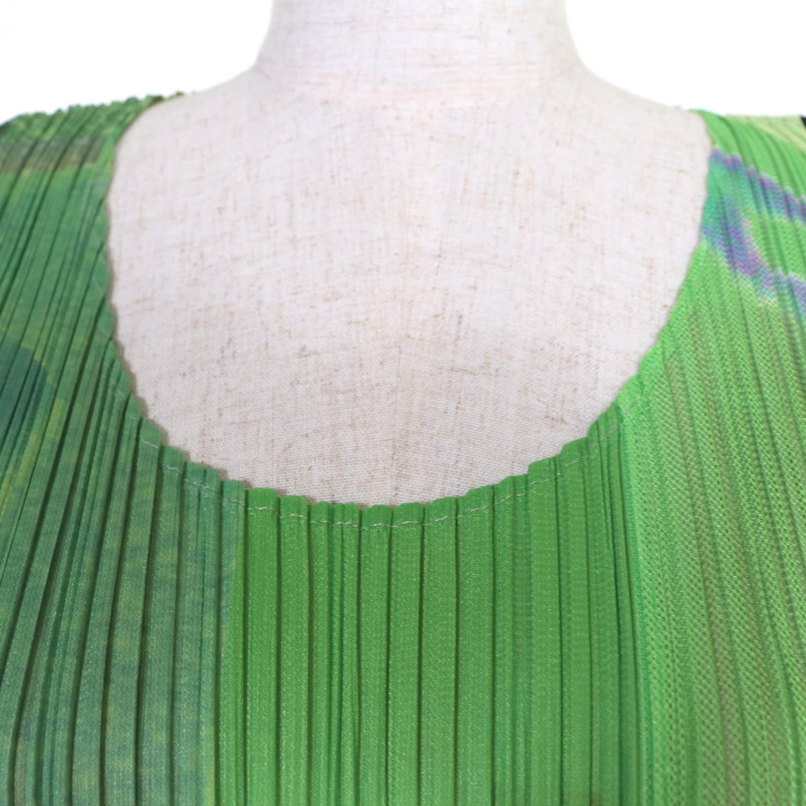 Issey Miyake PLEATS PLEASE PLEATS PLEASE Polyester T-shirt - DUTY FREE gallery
