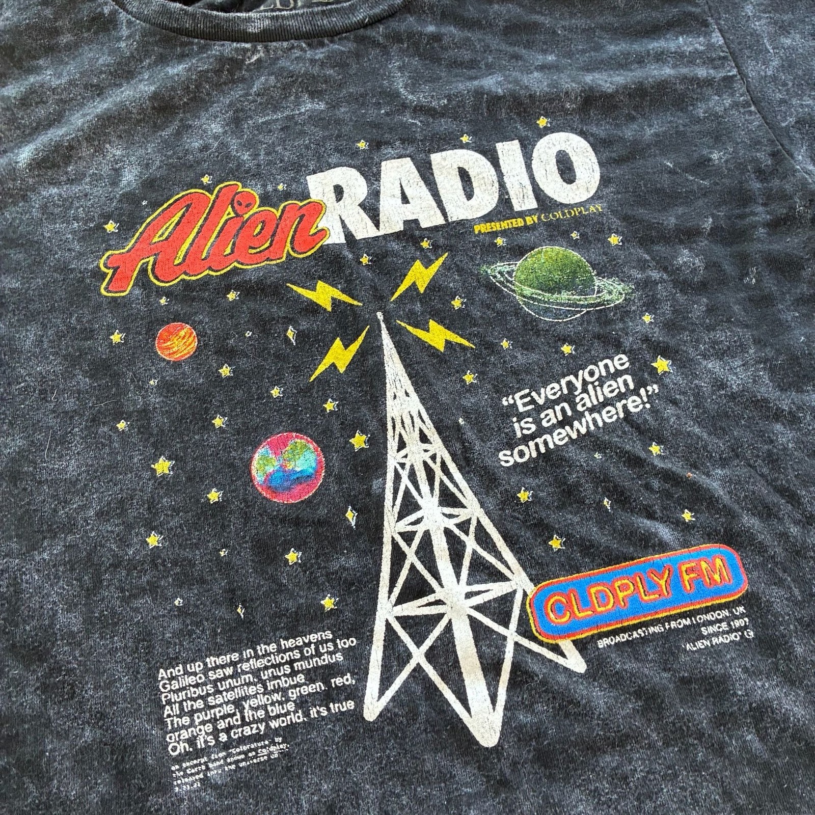 Coldplay Music of the Spheres World Tour Alien Radio Acid Wash T-Shirt gallery