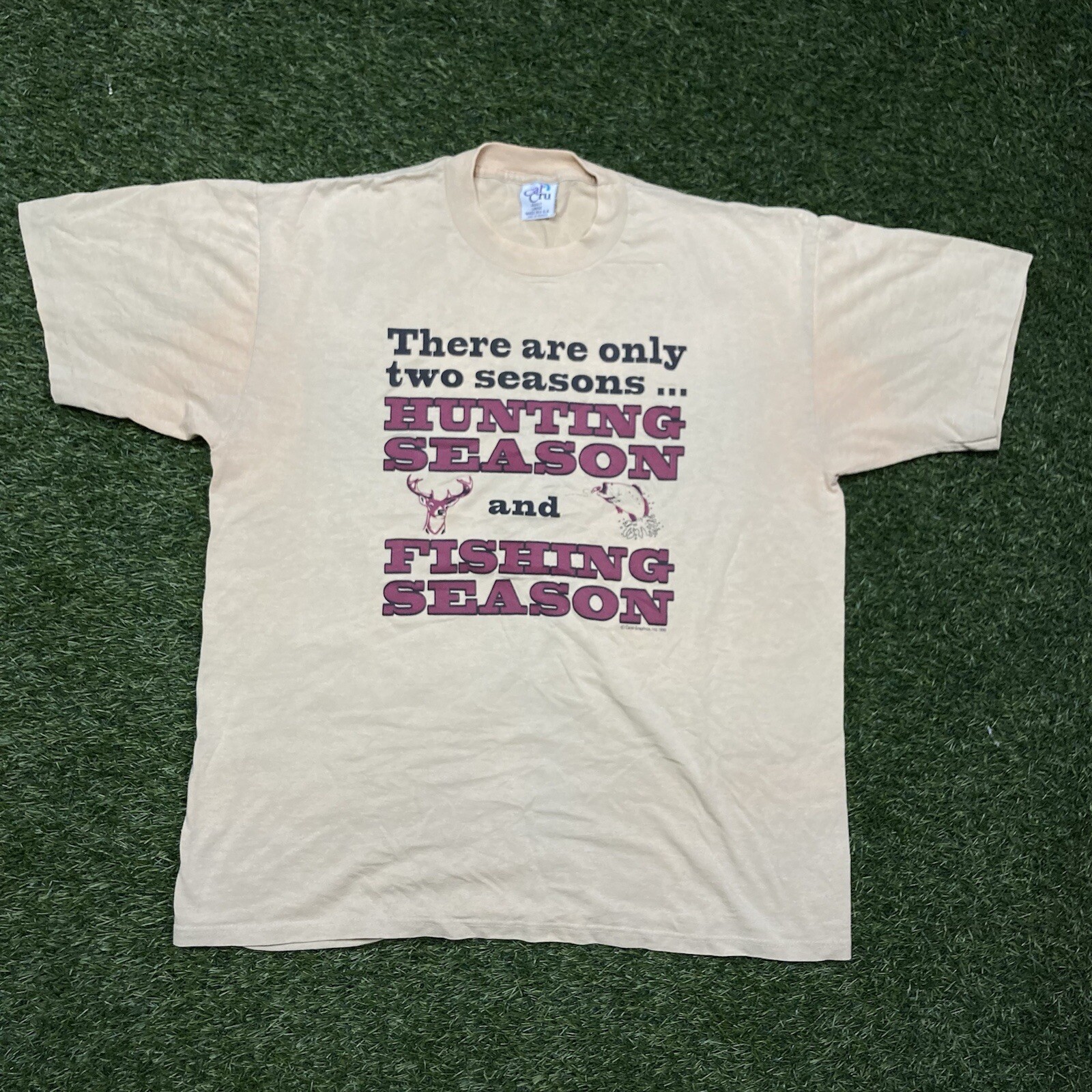 Hunting Shirt L 90s 00s There Are Only Two Seasons Hunt Fish Fishing Tee