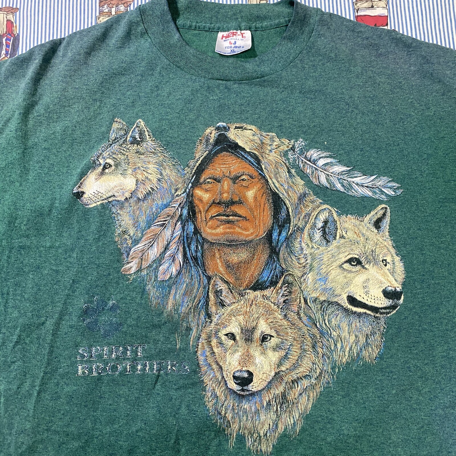 VTG TeeJays Native American Wolf Spirit Brothers Graphic T shirt Green Adult XL gallery