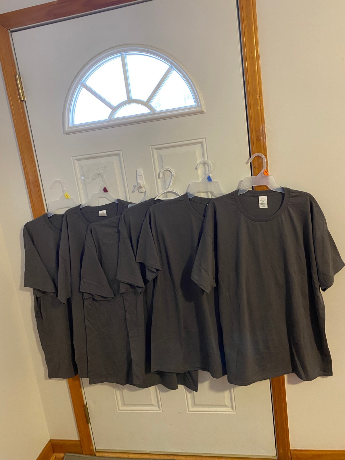 NEW WITHOUT TAGS LOT OF 6 UNISEX SIZE 2XL HANES ECOSMART GRAY T-SHIRTS gallery