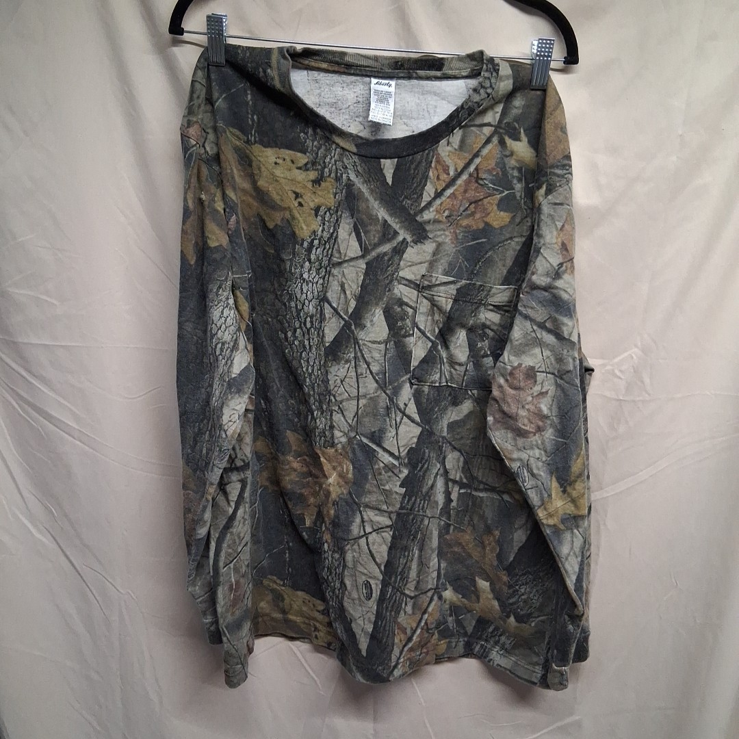Vintage Liberty Realtree Men Size Regular L Large Green Camo Long Sleeve Shirt gallery