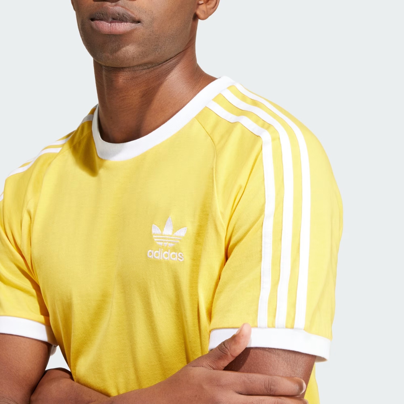 BRAND NEW AUTHENTIC MEN ADIDAS Classics Original 3-STRIPES TEE SHIRT gallery