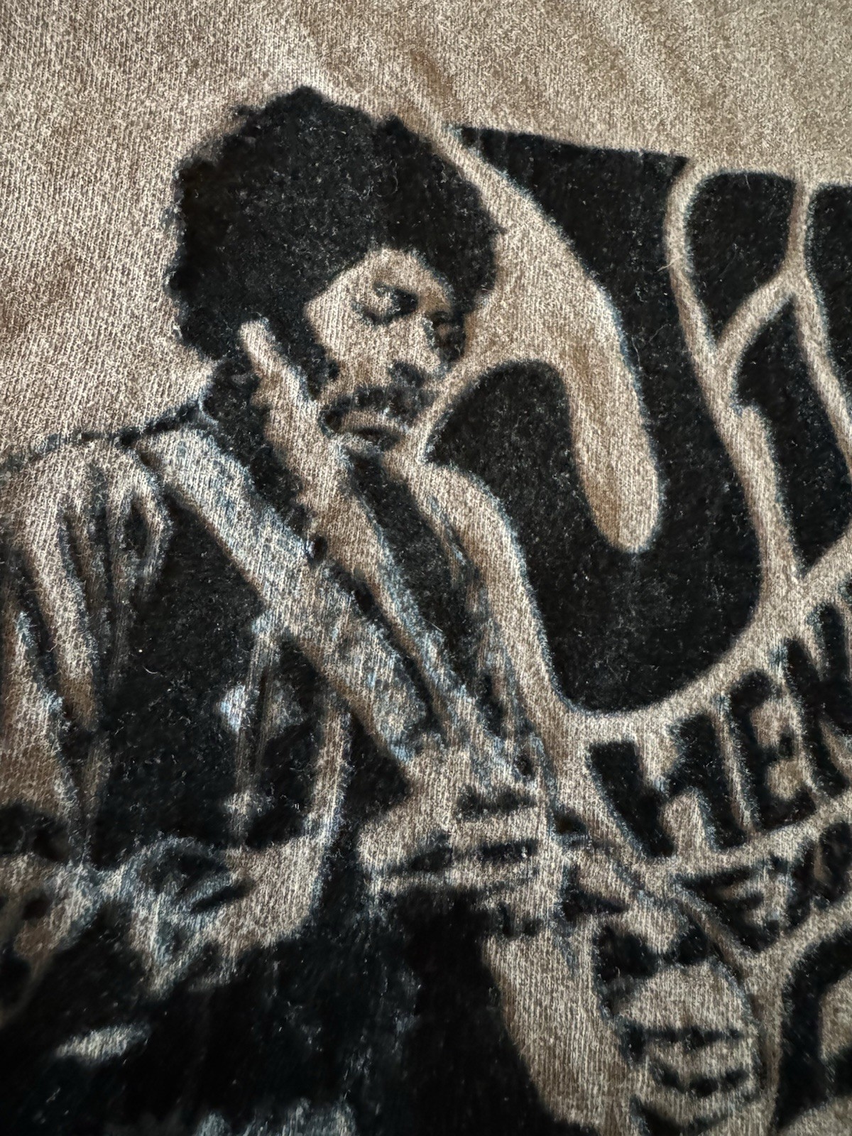 Jimi Hendrix Experience ‘68 Band T-Shirt W/Velvet Letters Men’s M gallery