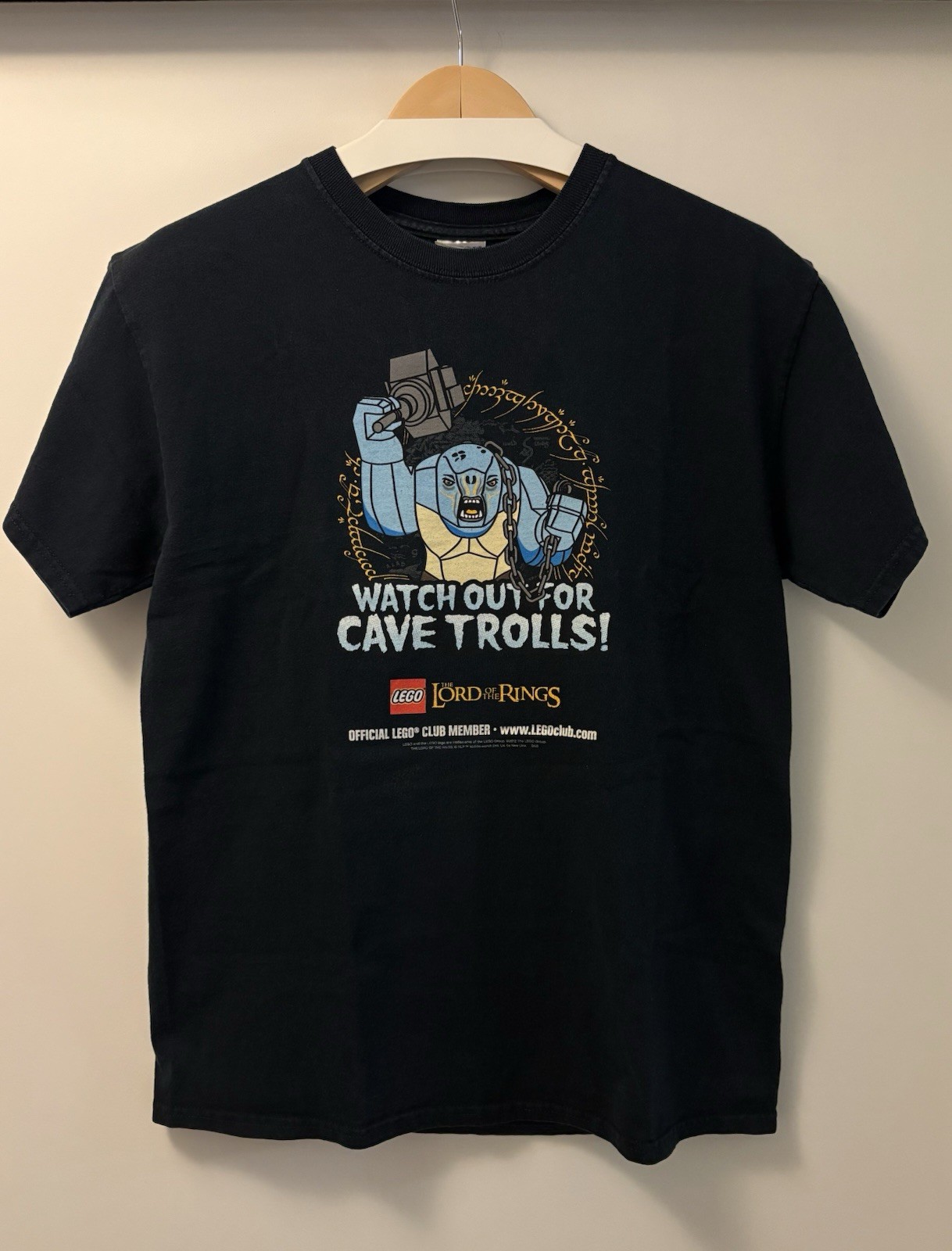 Lego LOTR Watch out for Cave Trolls Club Member T-Shirt Size M Dark Blue 2012