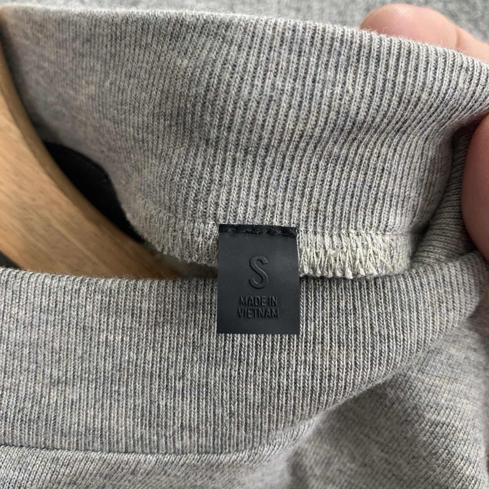 Fear of God Essentials Crewneck Shirt II Mens Small Light Heather Gray Oversized gallery