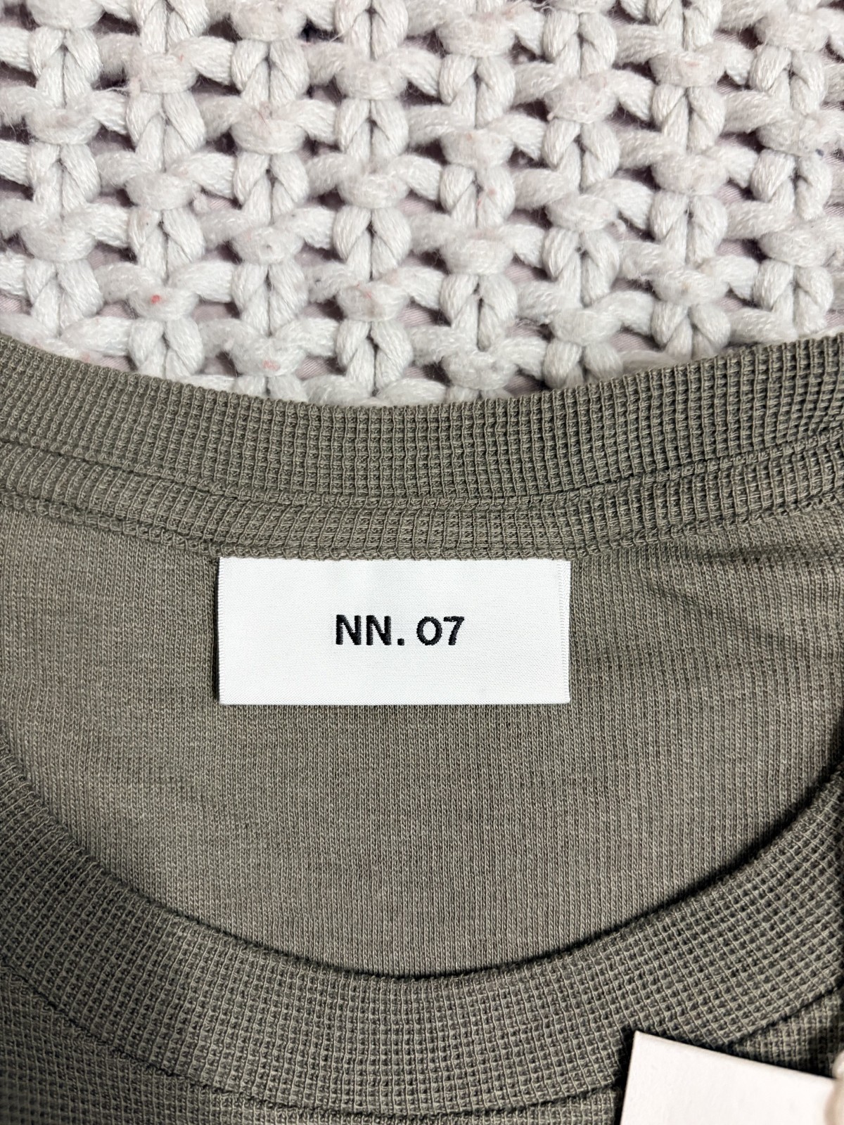 NN. 07 Shirt Mens M White Green Waffle Knit Lightweight Crewneck Tee Casual gallery