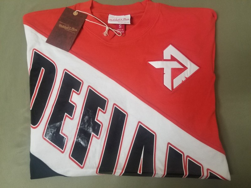 New Mitchell & Ness Mens Toronto Defiant Overwatch League Play By Play T-Shirt.