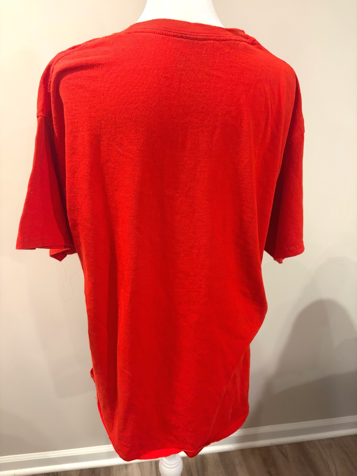 Steven Rhodes Body Swap Retro 80s Graphic Tee Red Spencers Mens Unisex Large L gallery