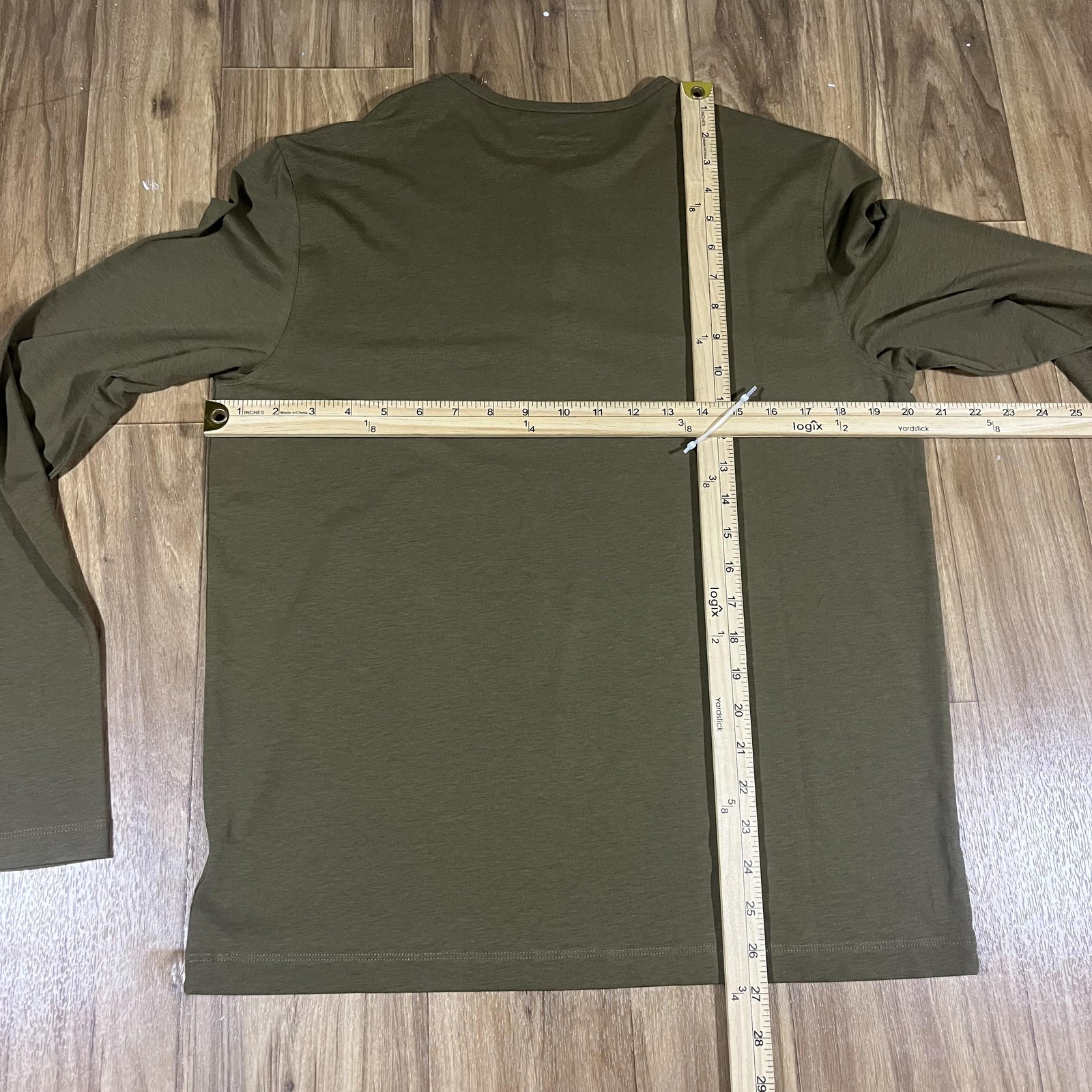 UNTUCKit Shirt Mens Small Green Long Sleeve Henley Stretch Tagless Cotton Blend gallery