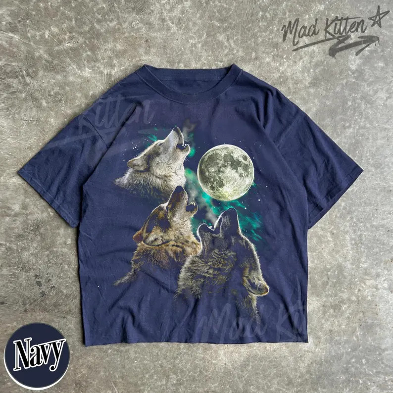 Howling Wolves Vintage Comfort Tee Wolf Pack Animal Graphic Shirt
