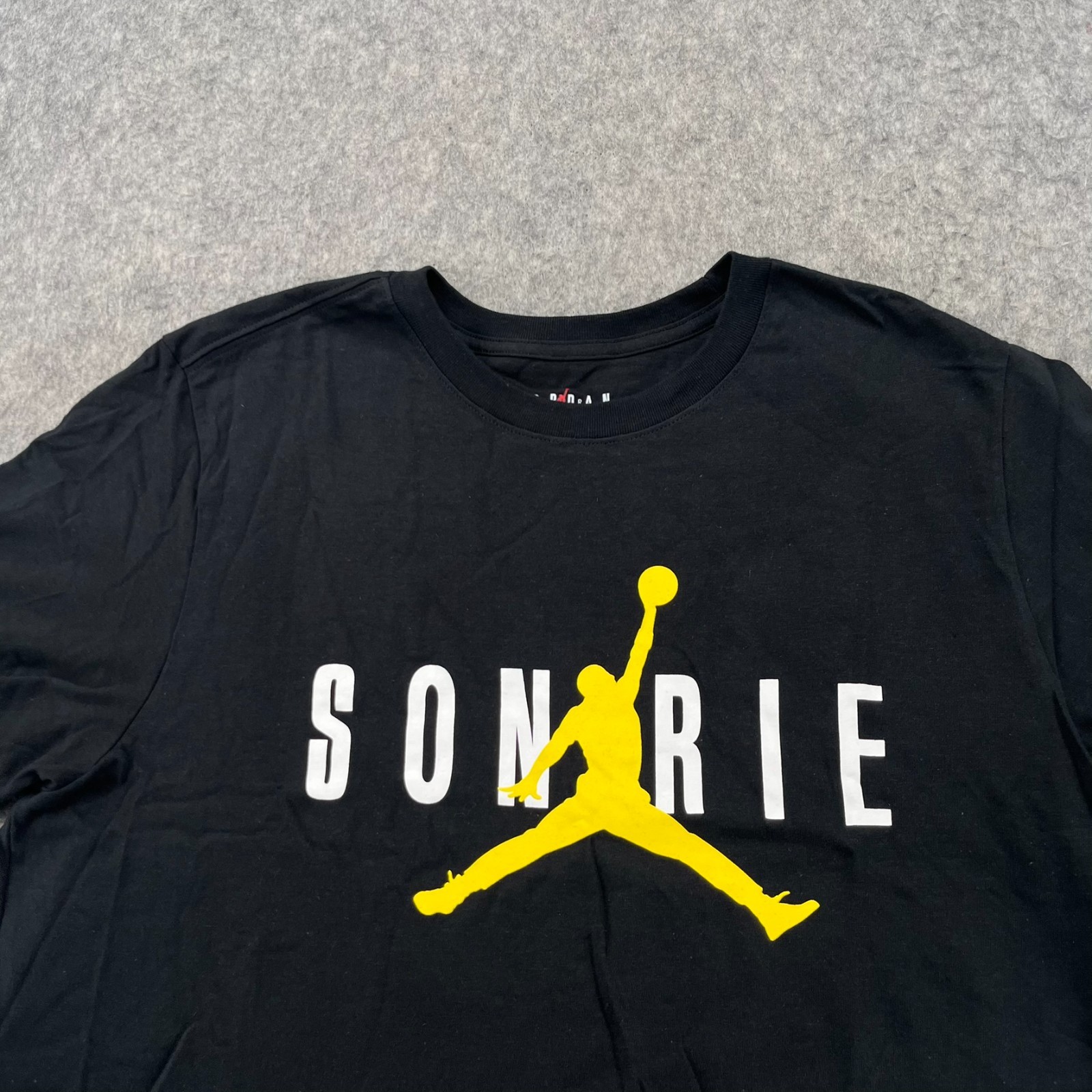 Air Jordan x J Balvin Sonrie Graphic T Shirt Size L NEW gallery