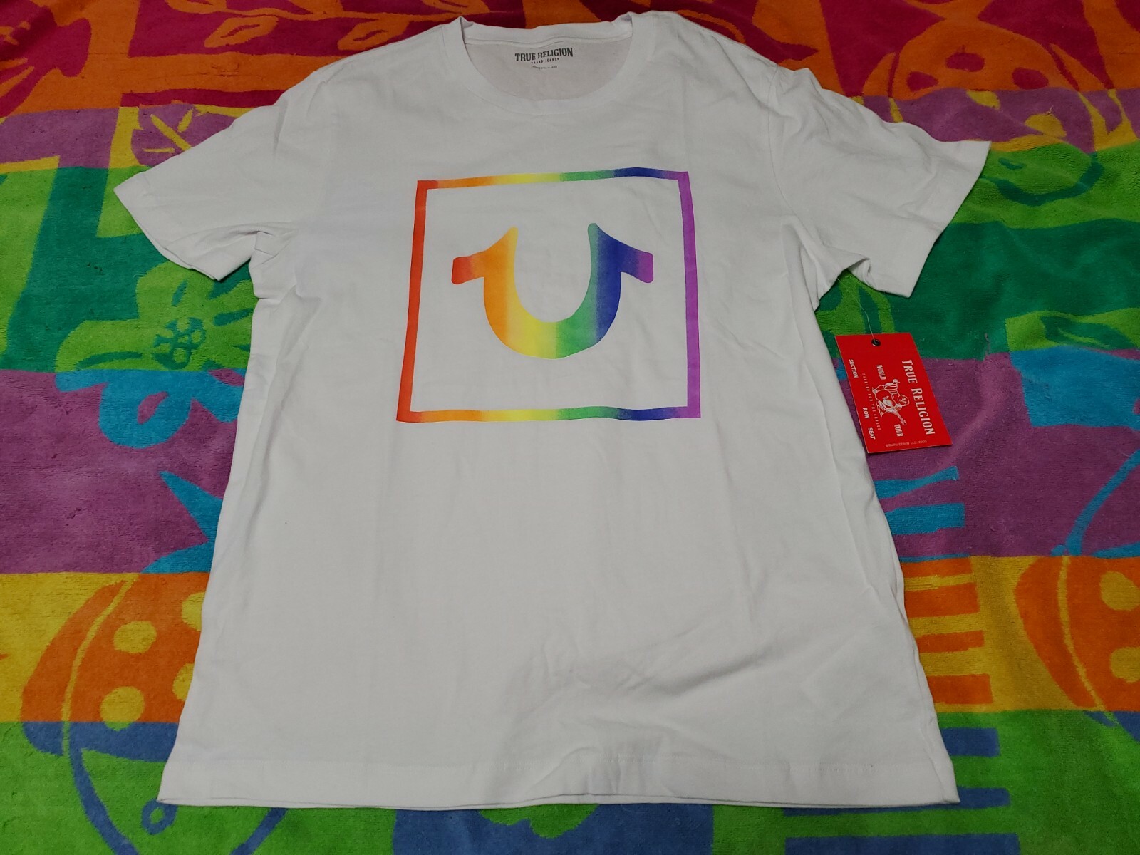 NEW True Religion White Rainbow/Pride Color Horseshoe Logo Tshirt SZ Large gallery