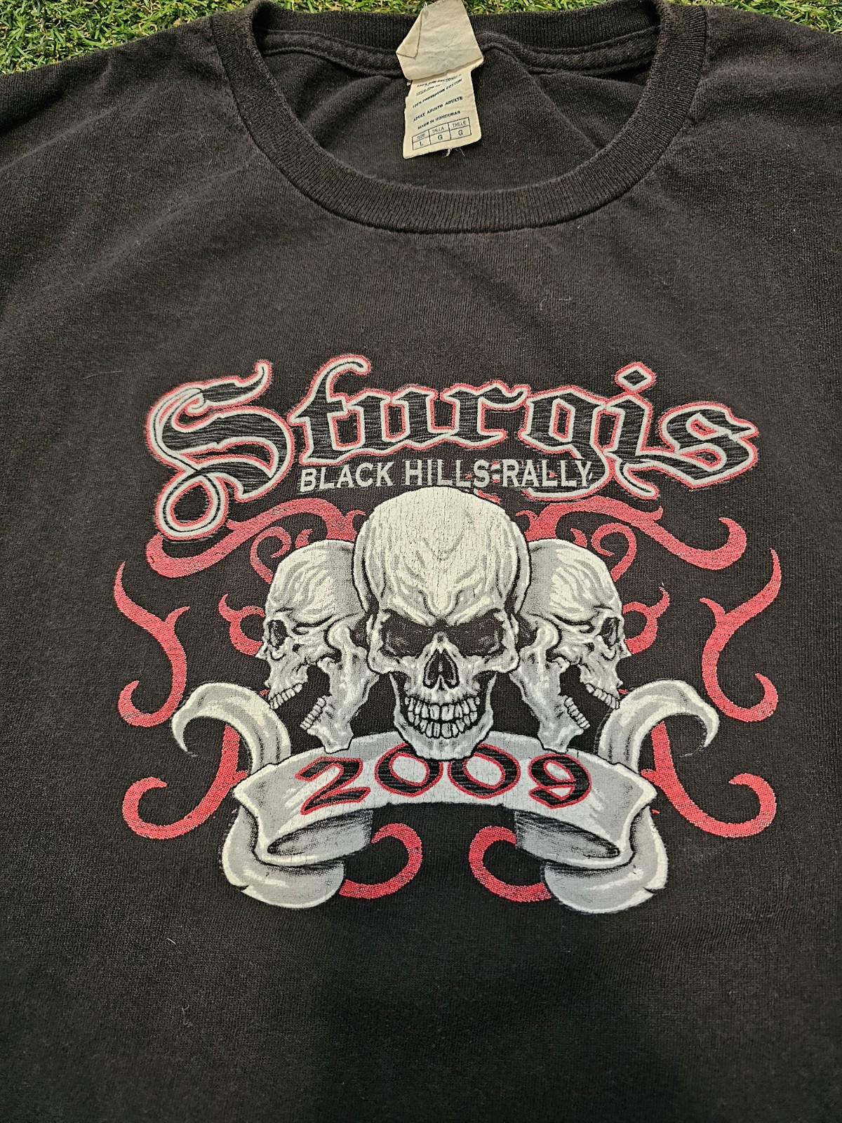 2009 Sturgis Black Hills Rally 69th Annual Black Red Skull Shirt L Large 2000s gallery