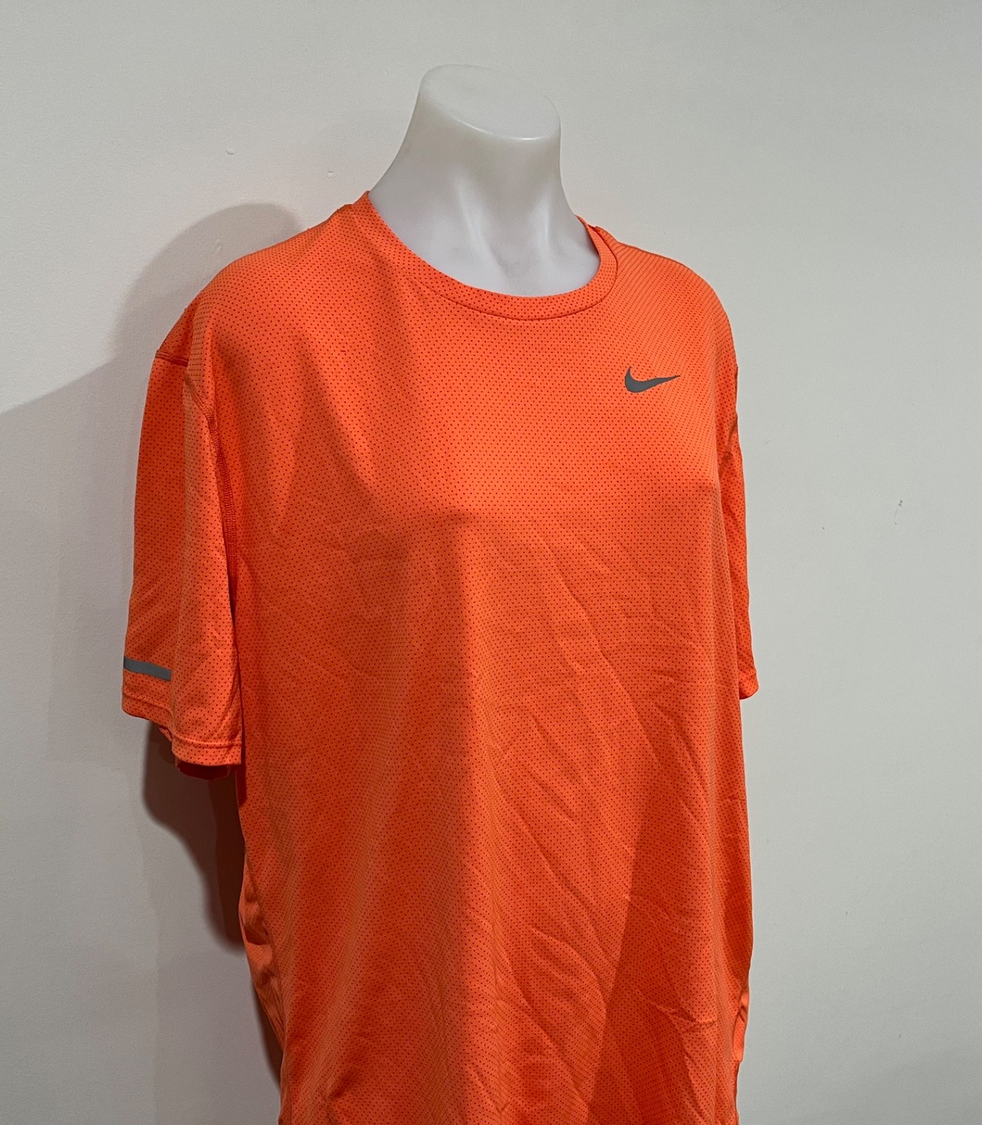 Mens Nike Dri Fit t shirt, size XL