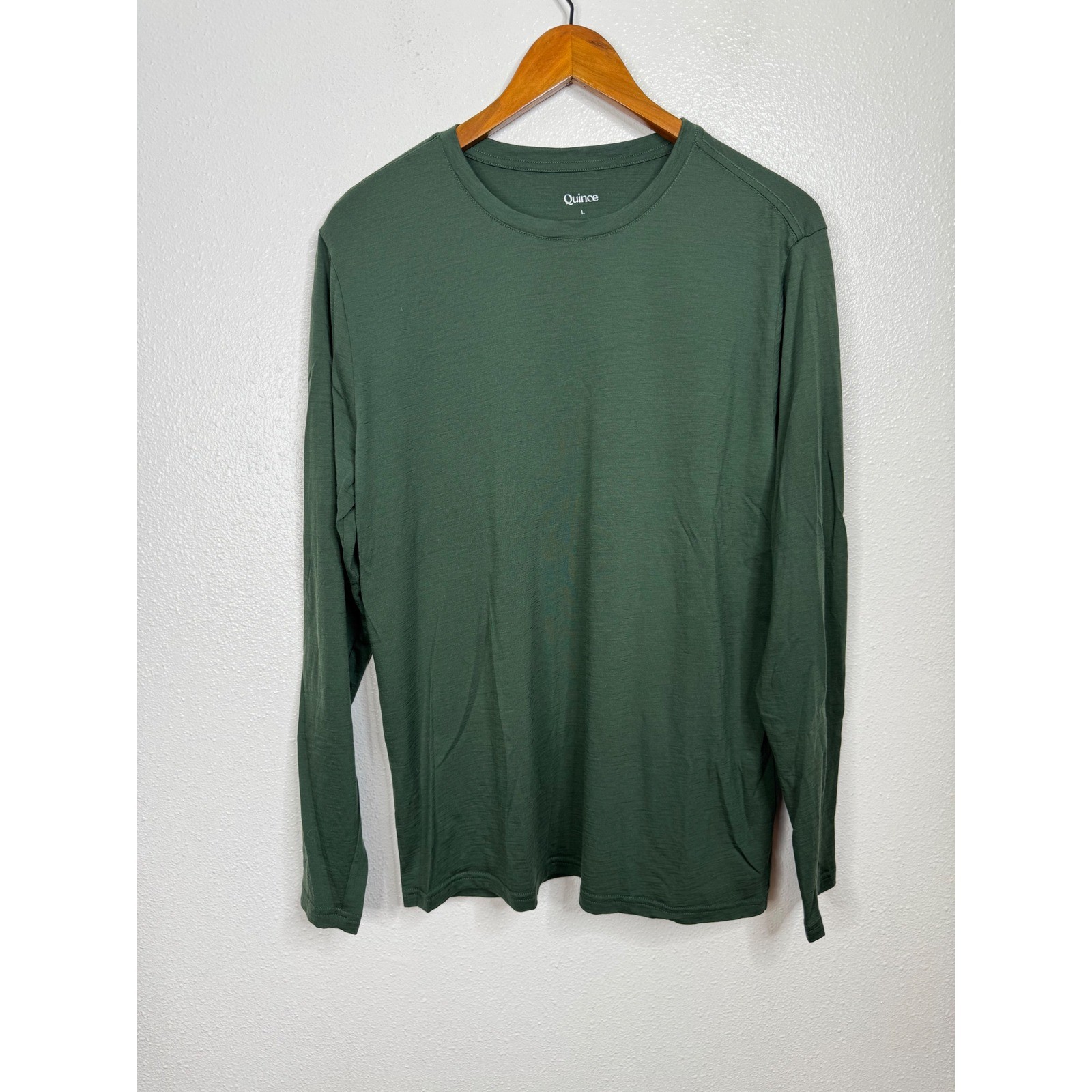 Quince 100% Merino Wool All-Season Long Sleeve Base Layer Tee Size Large gallery