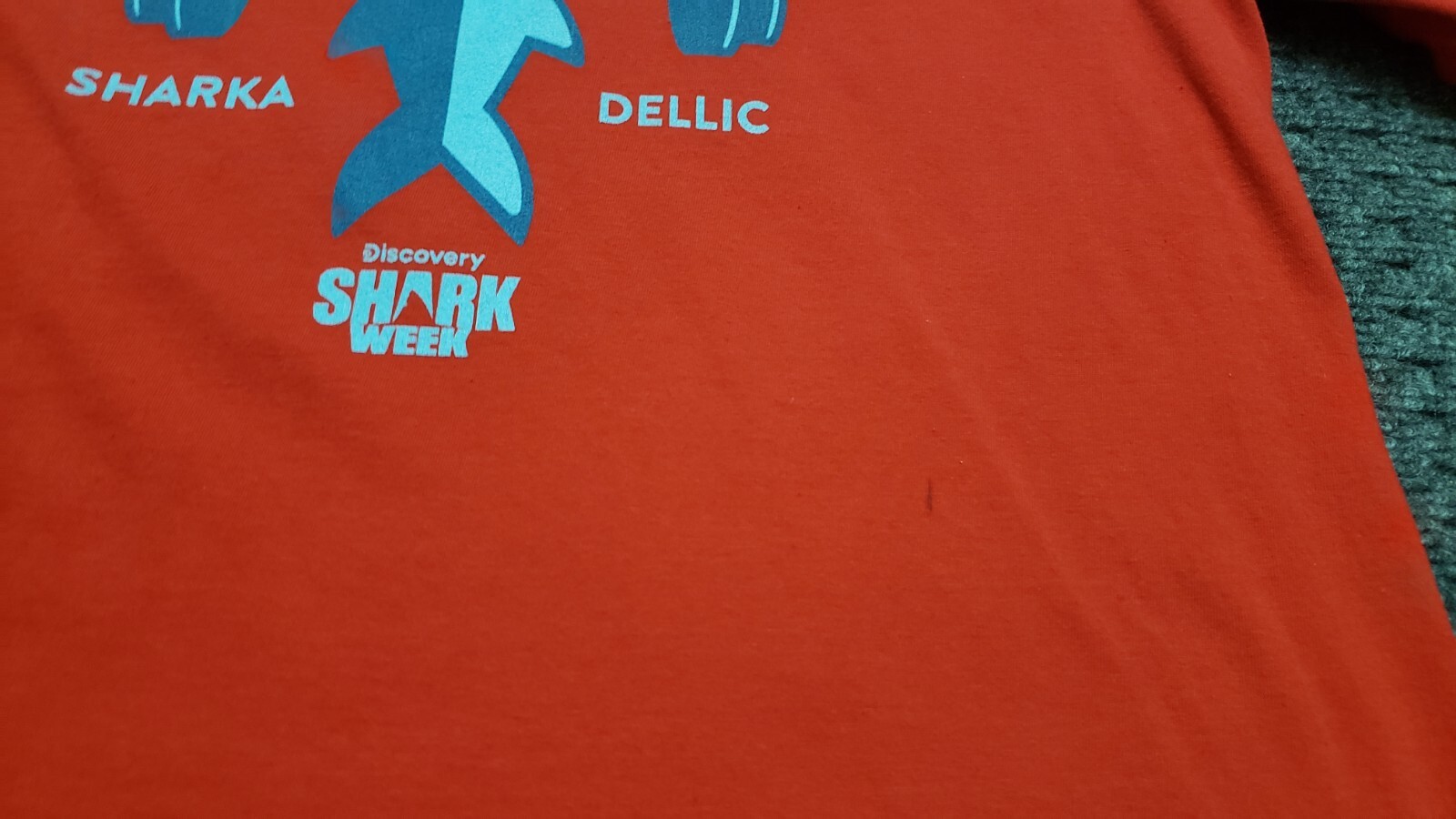 Discovery Channel Store Men's Medium Red T Shirt Shark Week Weightlifting gallery