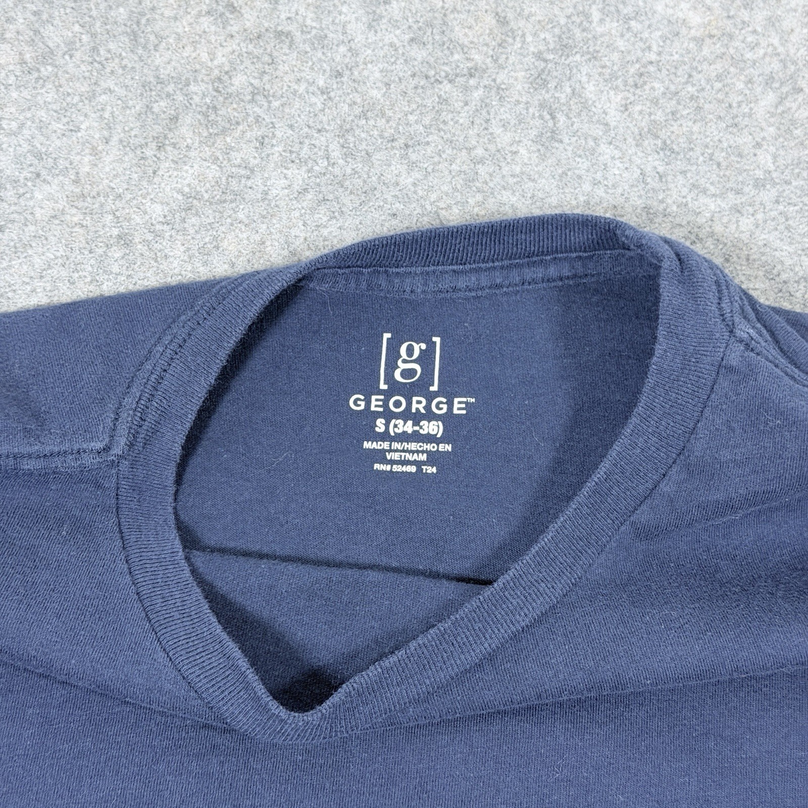 George Casual Long Sleeve Crew-Neck T-Shirt Men's Size Small (34-36) Navy Blue gallery