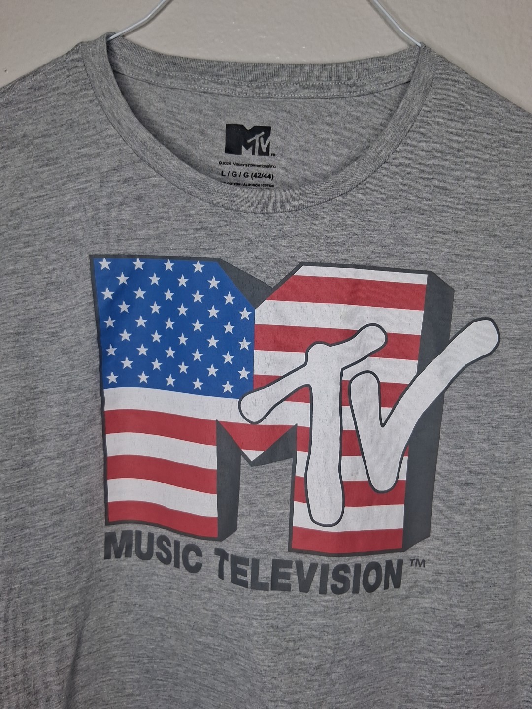 MTV Music Television T-Shirt USA American Flag Print Tee Large (42/44) gallery