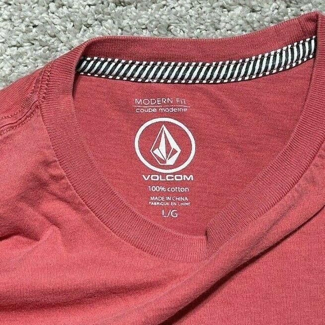 Volcom Tag Spark Red Fade To Black Modern Fit Shirt Boys Large gallery