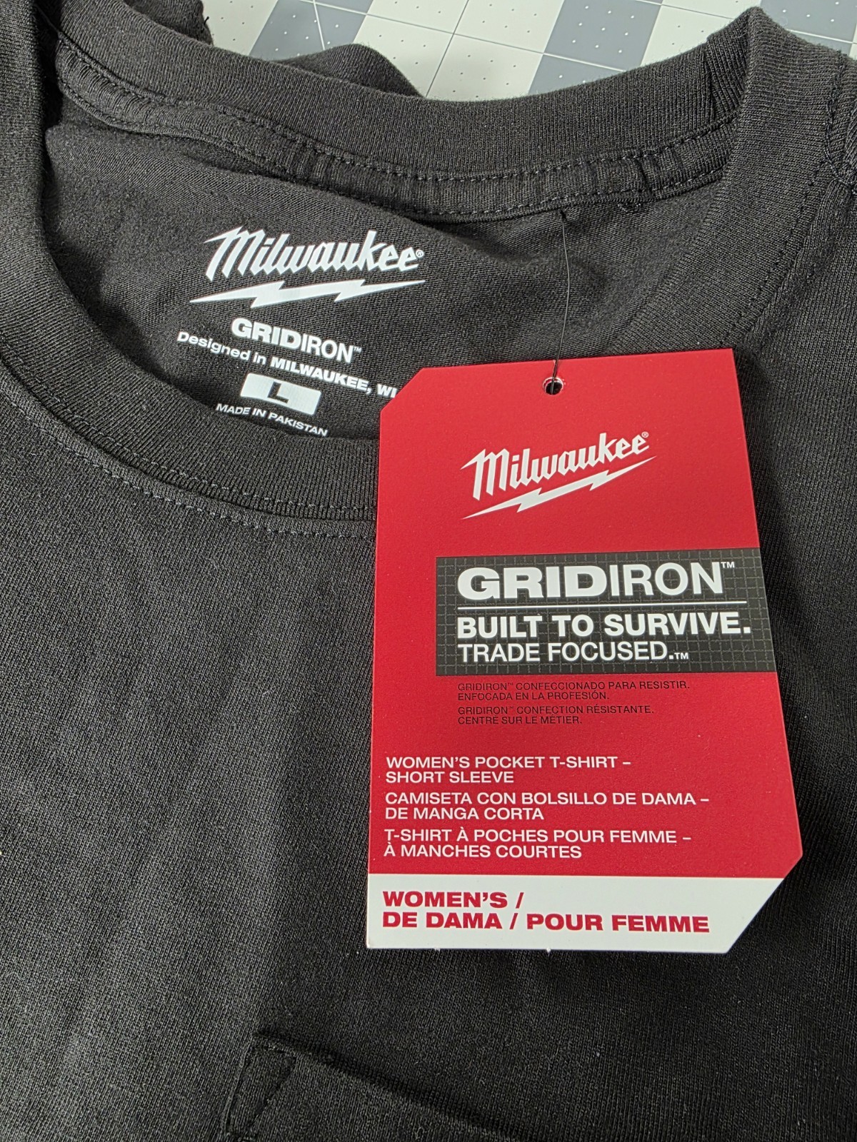 Milwaukee Womens Gridironpocket T-Shirt, Short Sleeve, Black Large gallery