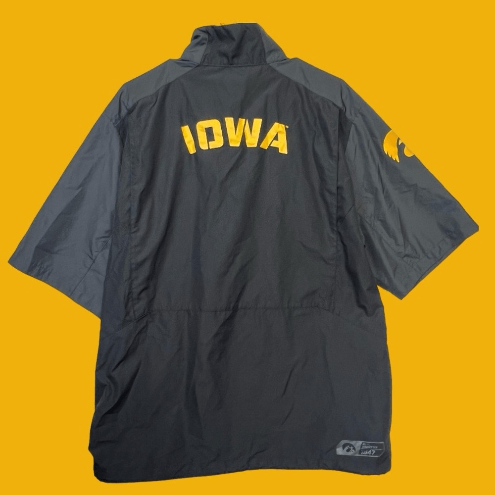 Nike Short Sleeve iowa Hawkeyes 1/4 Zip Pullover Windbreaker Jacket Sz M
