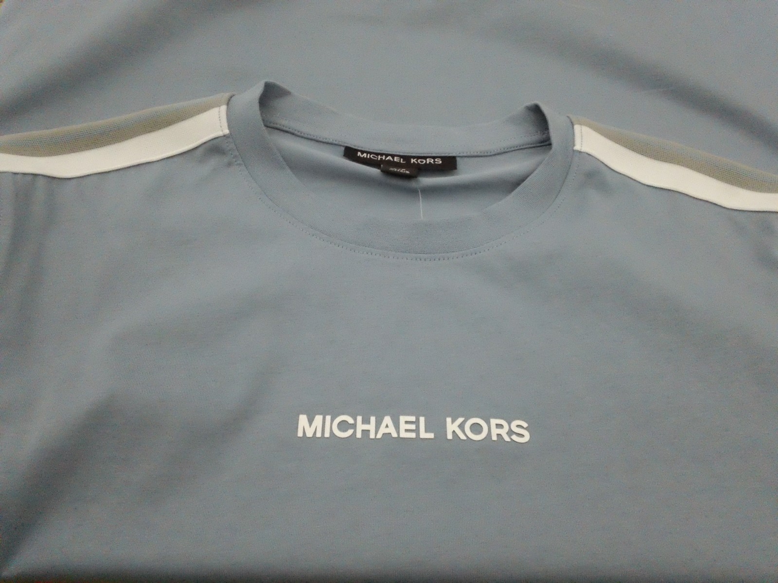 NWT Men's Size Large Michael Kors Chambray Color T-Shirt gallery