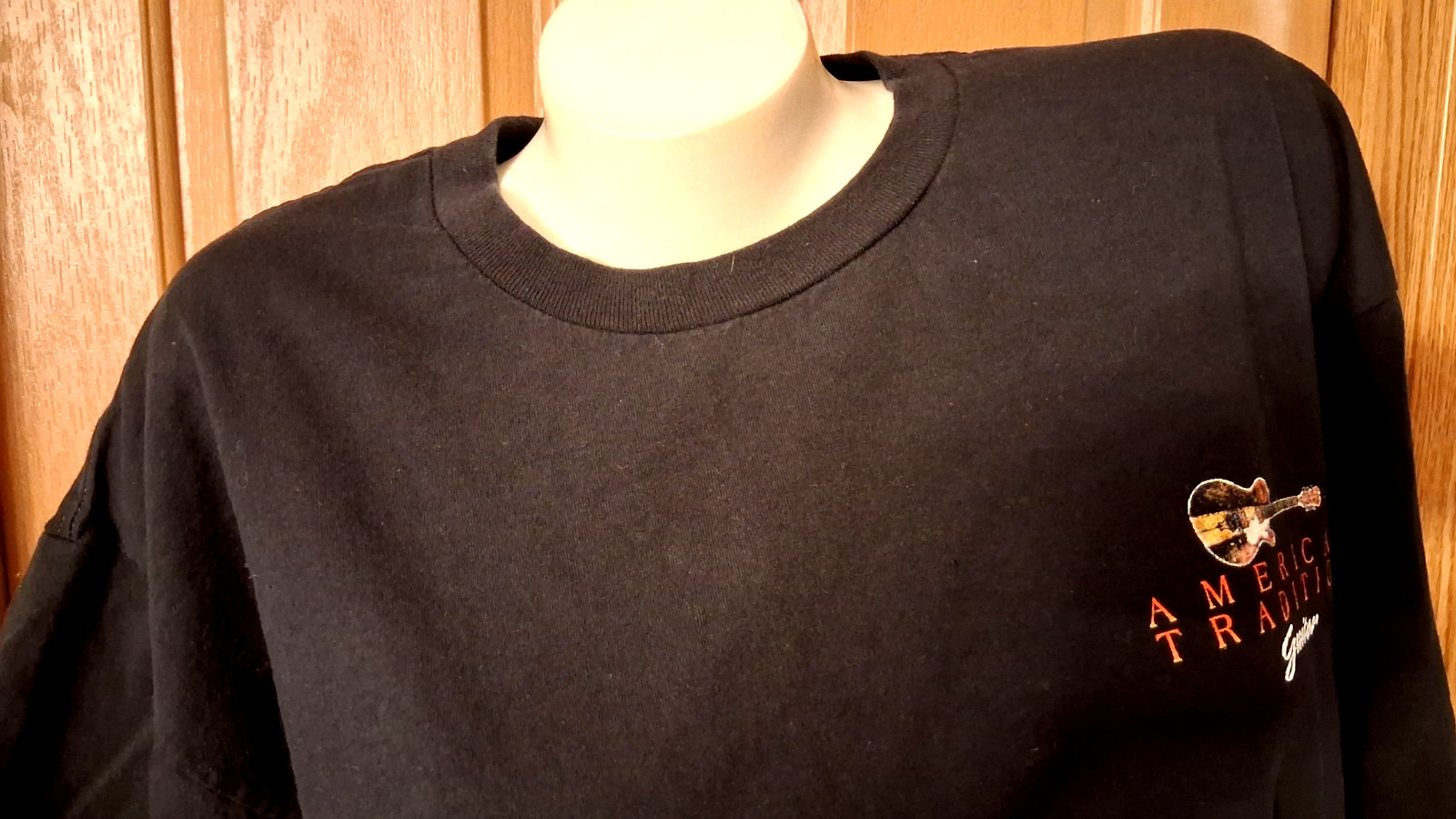 Delta Pro Weight Black Graphic Tee American Tradition Guitar Size XL gallery