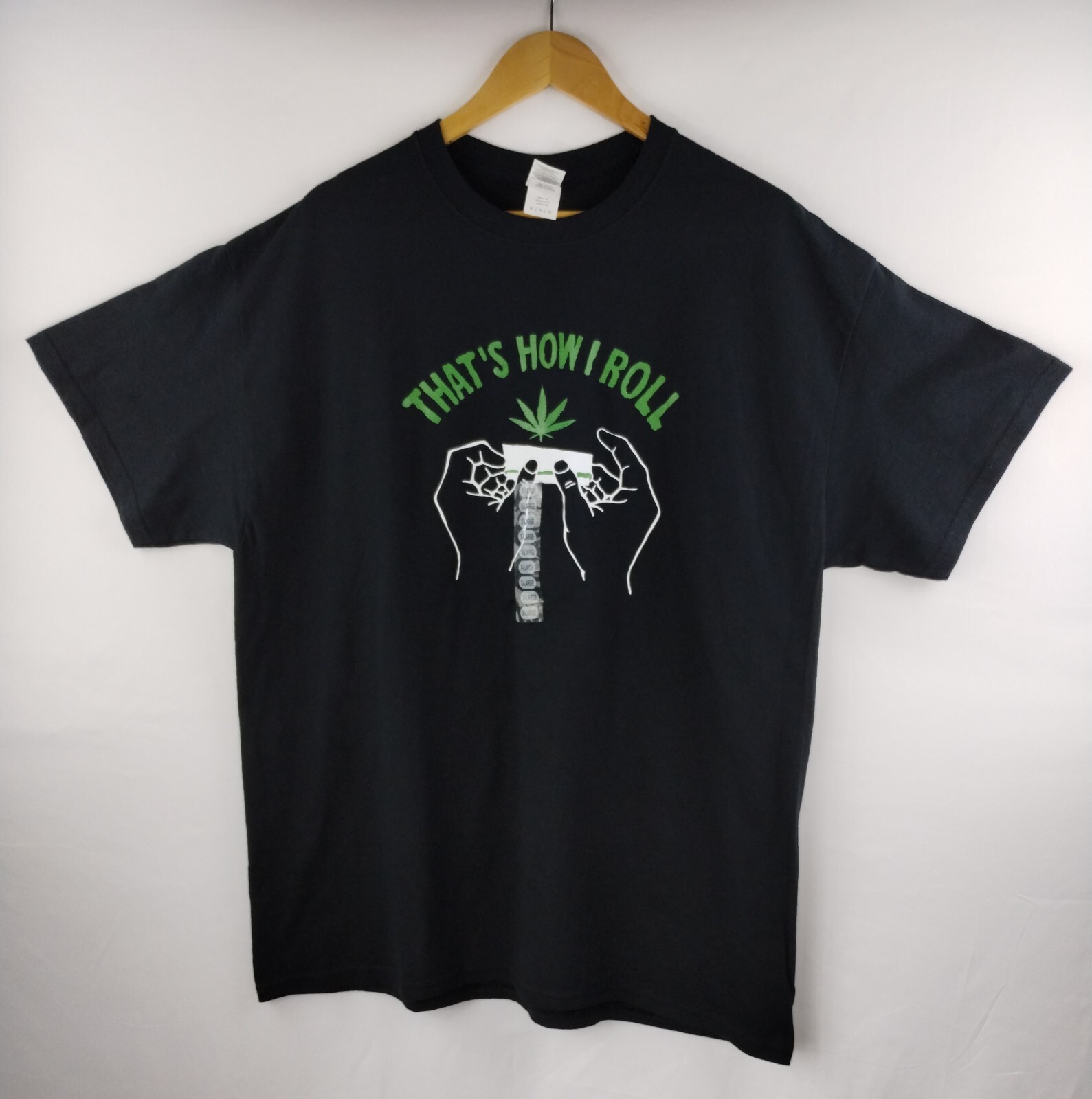 Adult Men's "Thats How I Roll" Marijuana T-shirt gallery