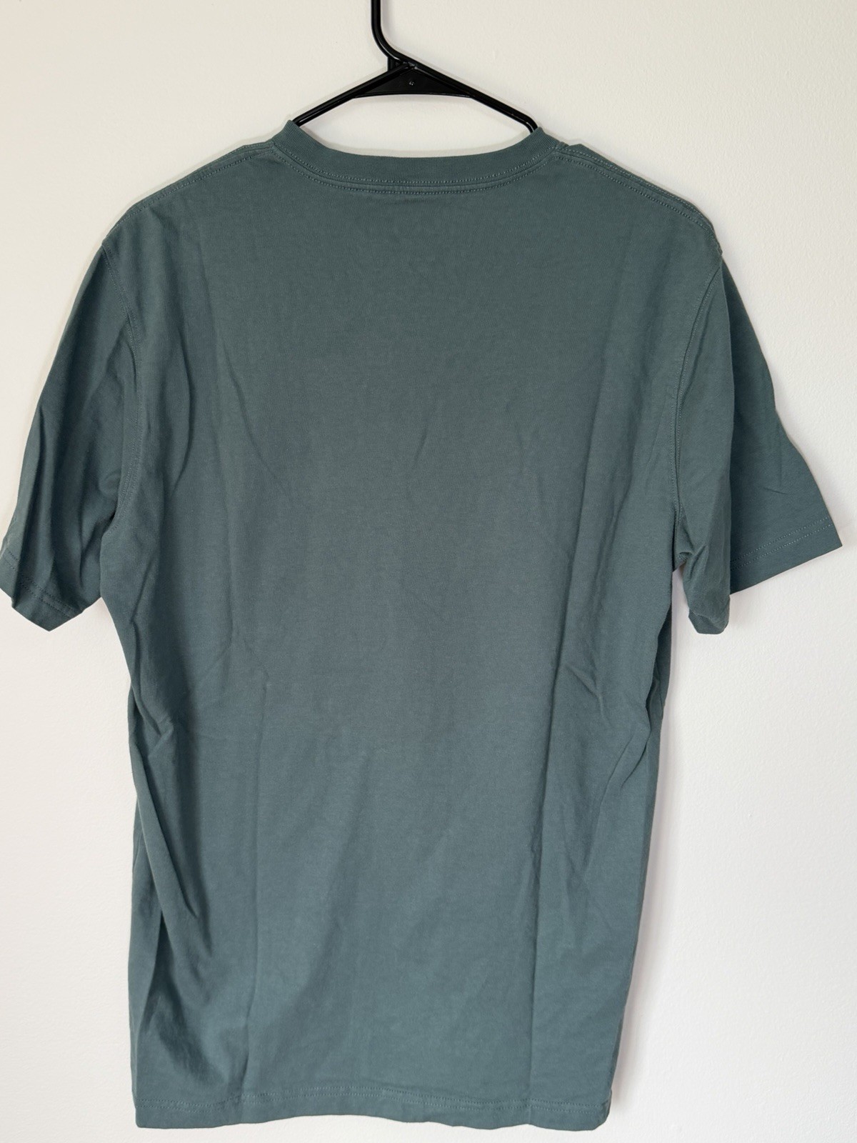 Eddie Bauer Men TM Green V-Neck Short Sleeve T-Shirt gallery