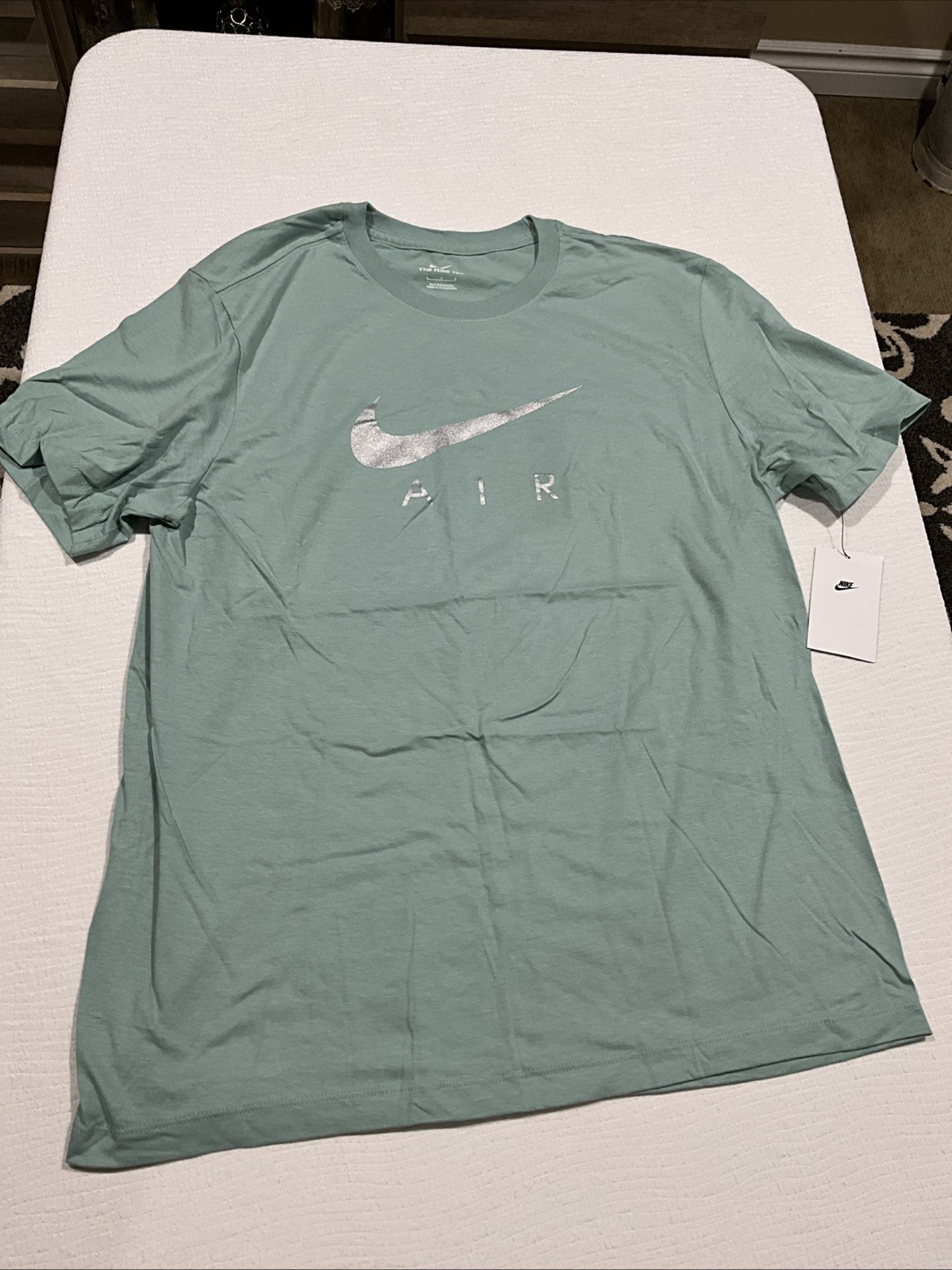 Nike Shirt Men’s Large Light Green Short Sleeve Nike Air Adult Casual Sport New!