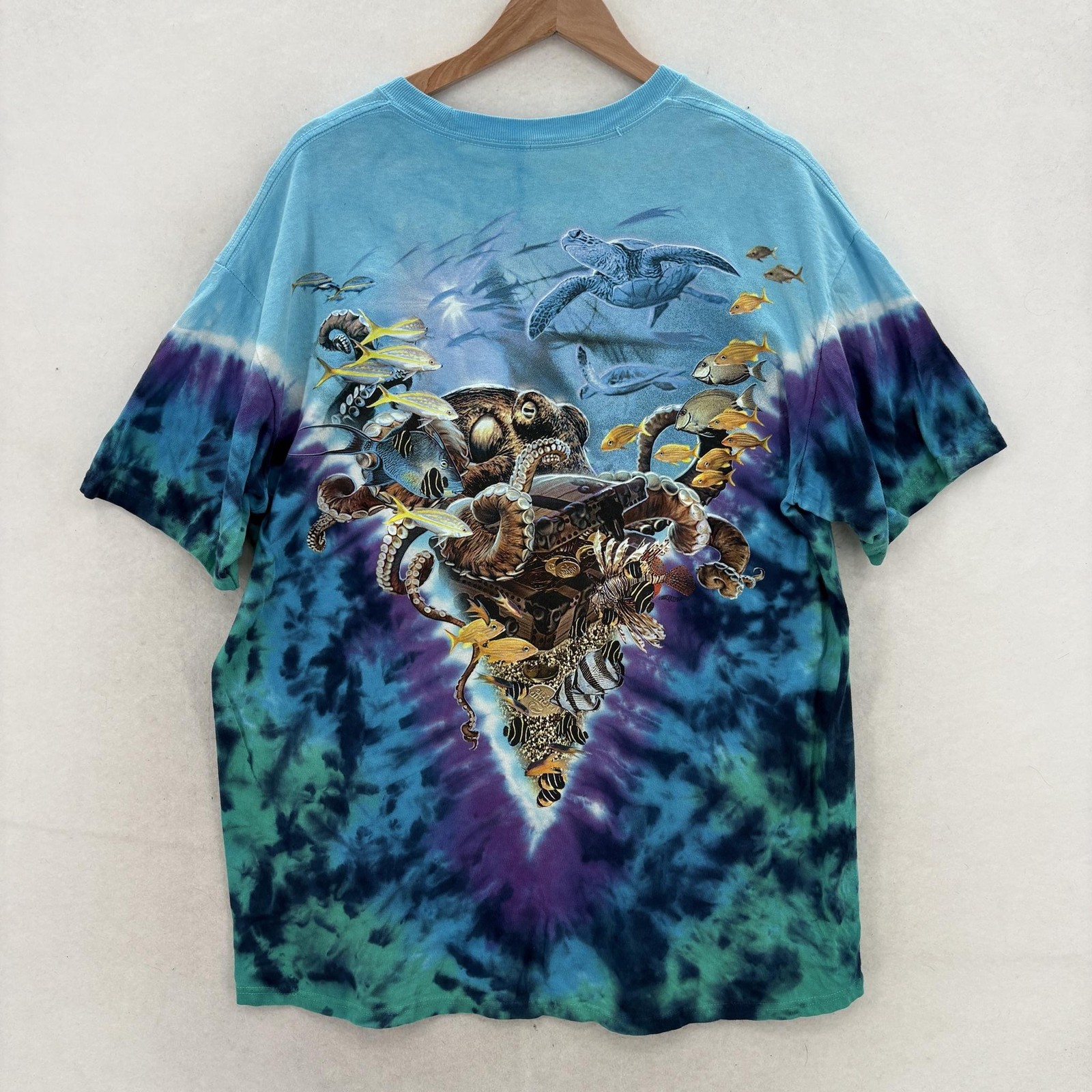 Vintage Liquid Blue Shirt Mens XL Blue Dolphin Sea Life Tie Dye Graphic 2000 gallery