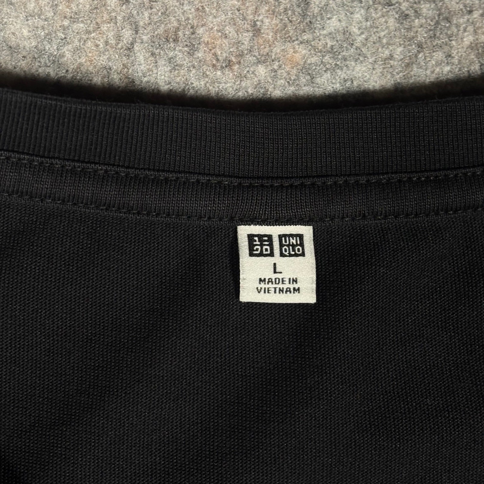 Uniqlo T-Shirt Mens Large Black Cotton Blend Short Sleeve Crew Neck 455357 6739 gallery