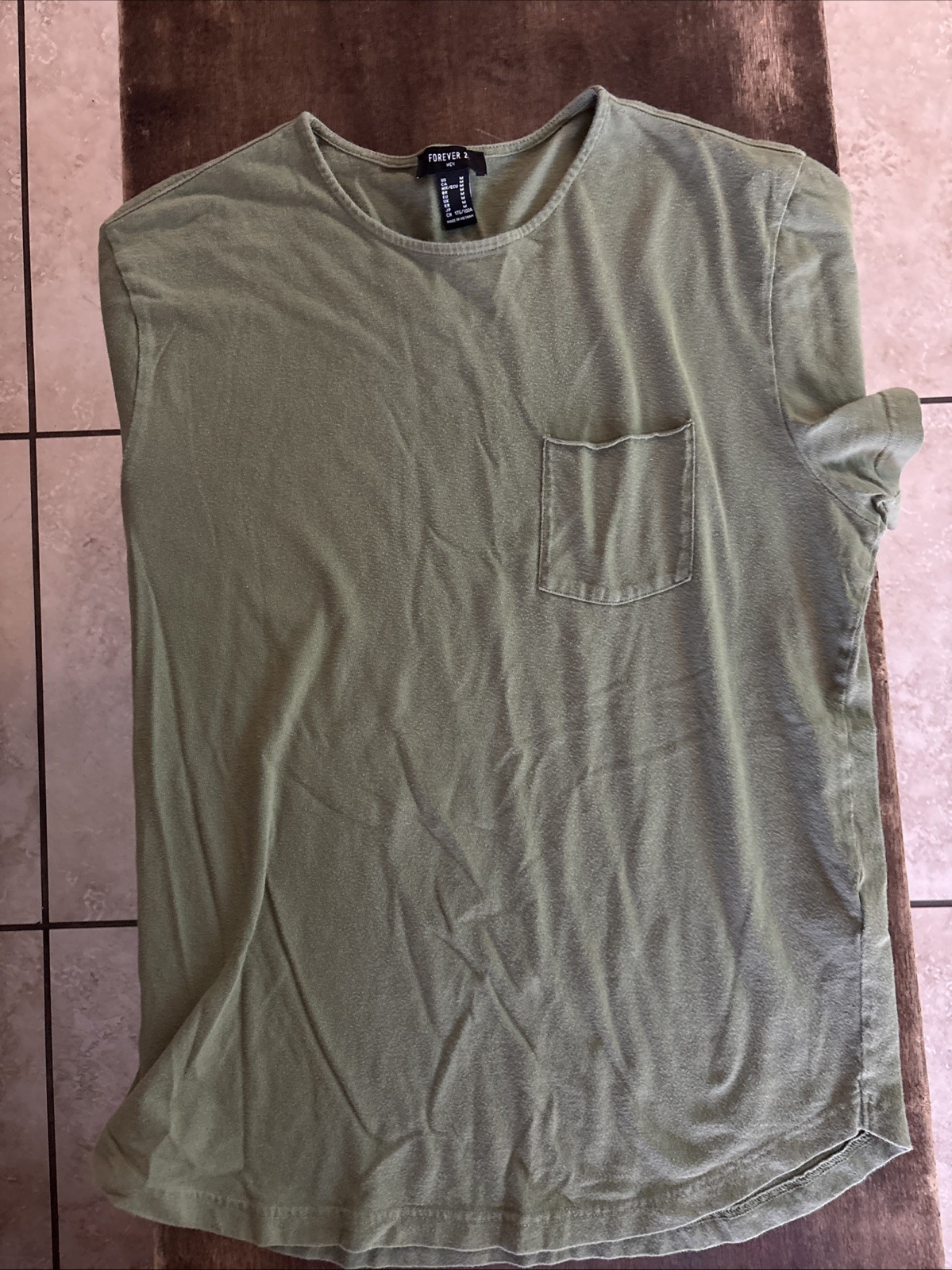 Array of mens shirts. All Medium. Great Condition. 4 Shirts For $25