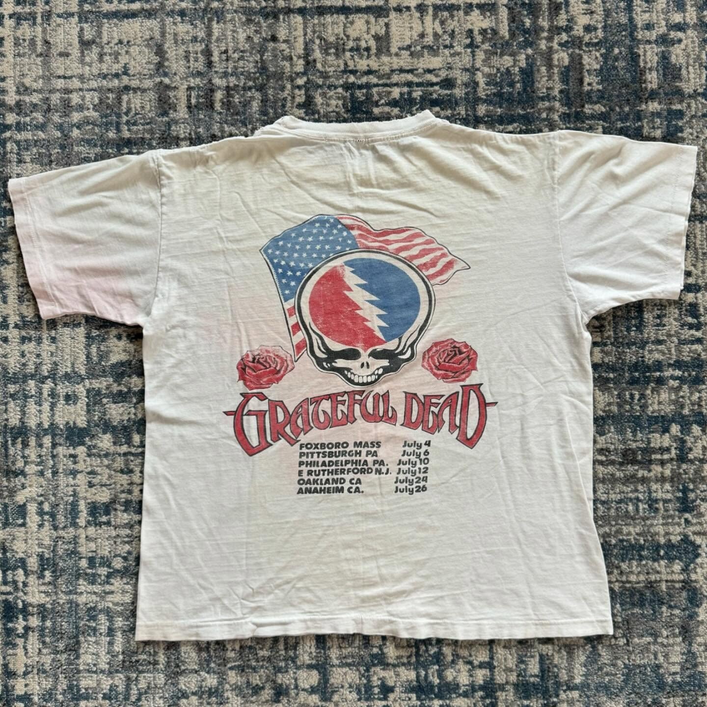 1987 BOB DYLAN & GRATEFUL DEAD TOUR Vintage T-Shirt Reprint gallery