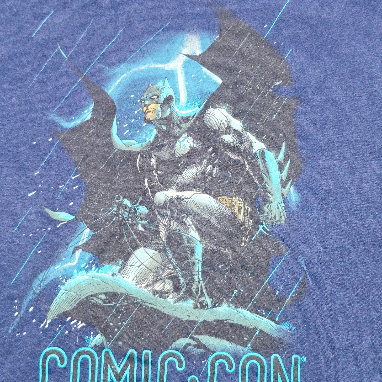 Batman SDCC 2014 Graphitti Designs Shirt 2XL Blue 75th Anniversary Exclusive gallery