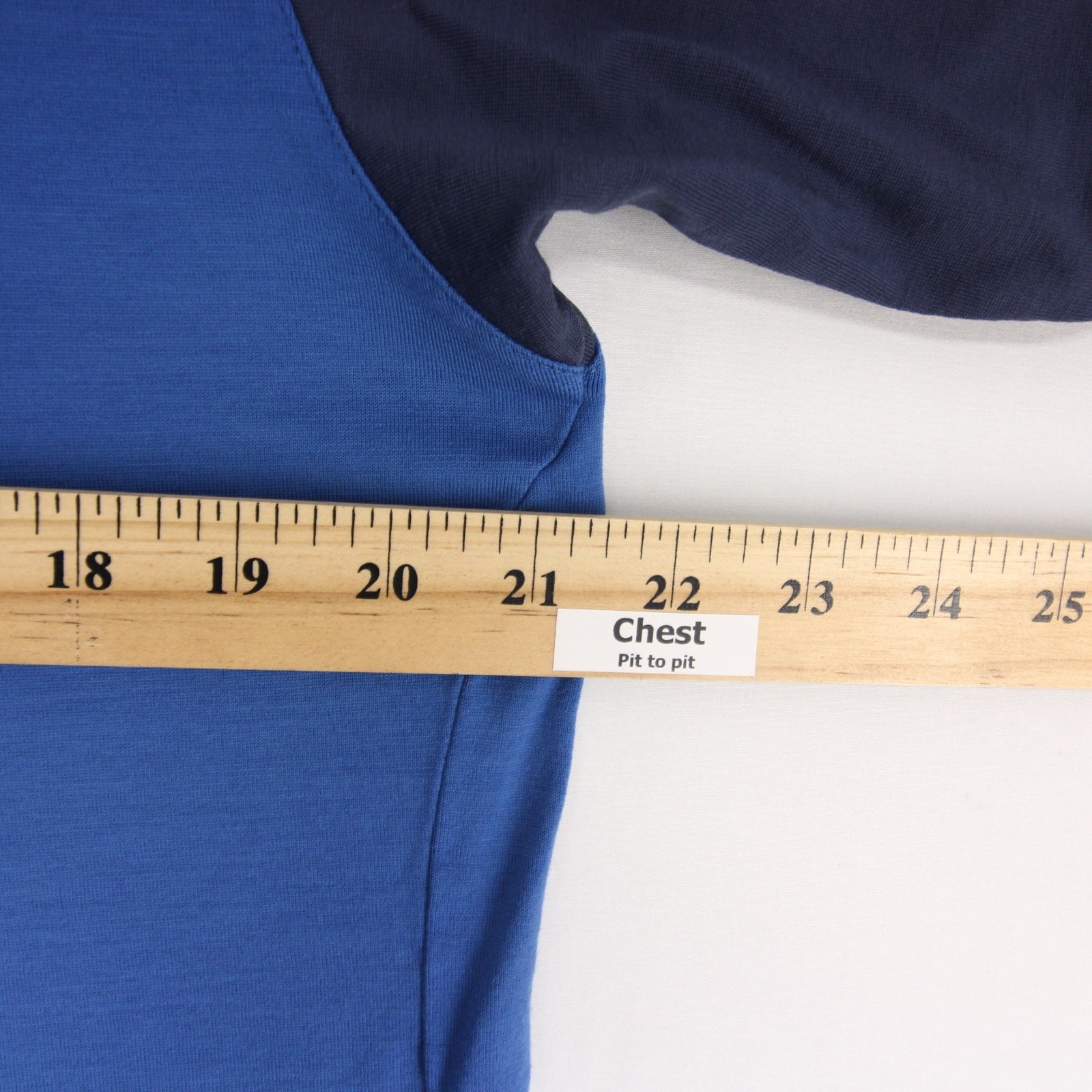 Icebreaker Superfinelite Shirt Mens L Blue Colorblock Raglan Long Sleeve Merino gallery