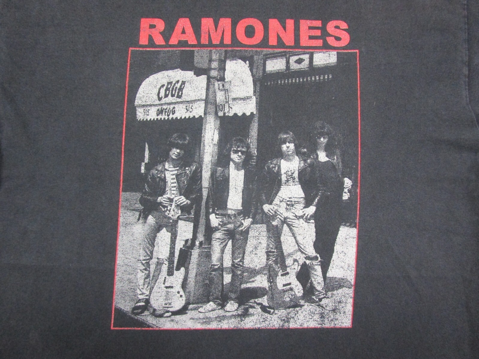 Vintage Ramones T Shirt (L) Punk Band CBGB Rock Club New York City Photo Y2K gallery