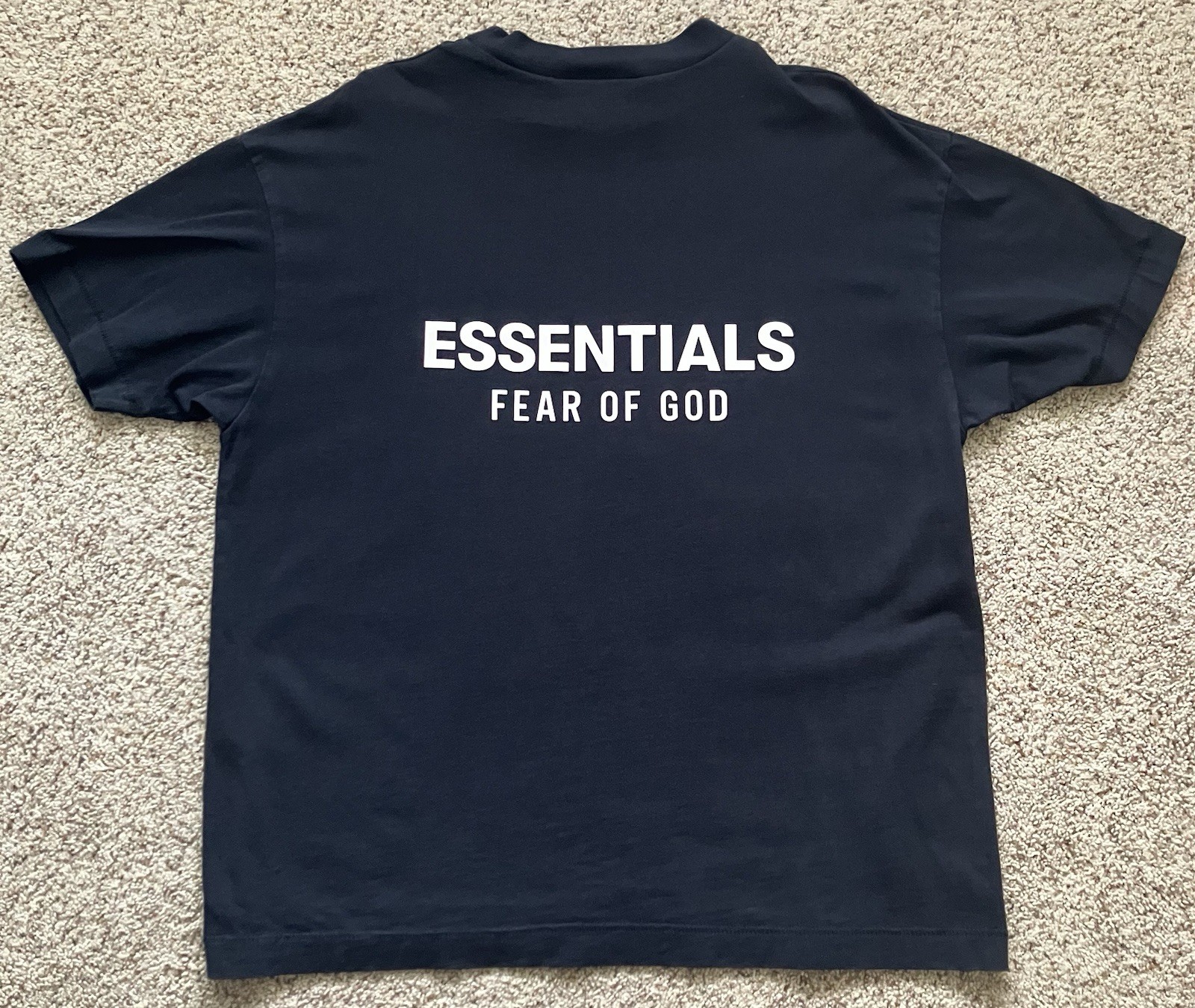 Fear of God Essentials Jet Black T-Shirt Men’s Medium Gently Used With Tags gallery