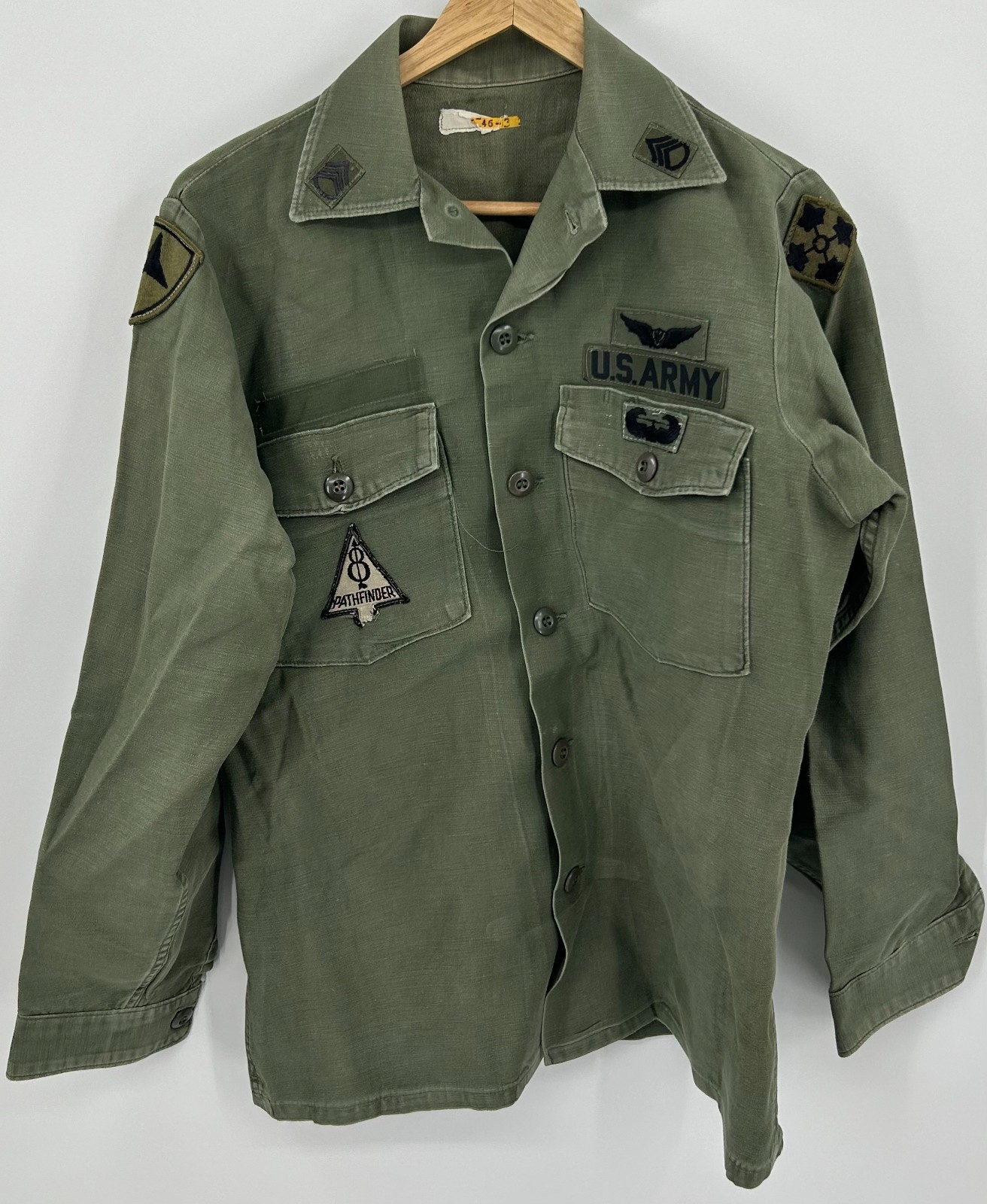 Vietnam Era Vintage 4th Infantry Army Aviation OG-107 Shirt / Uniform gallery