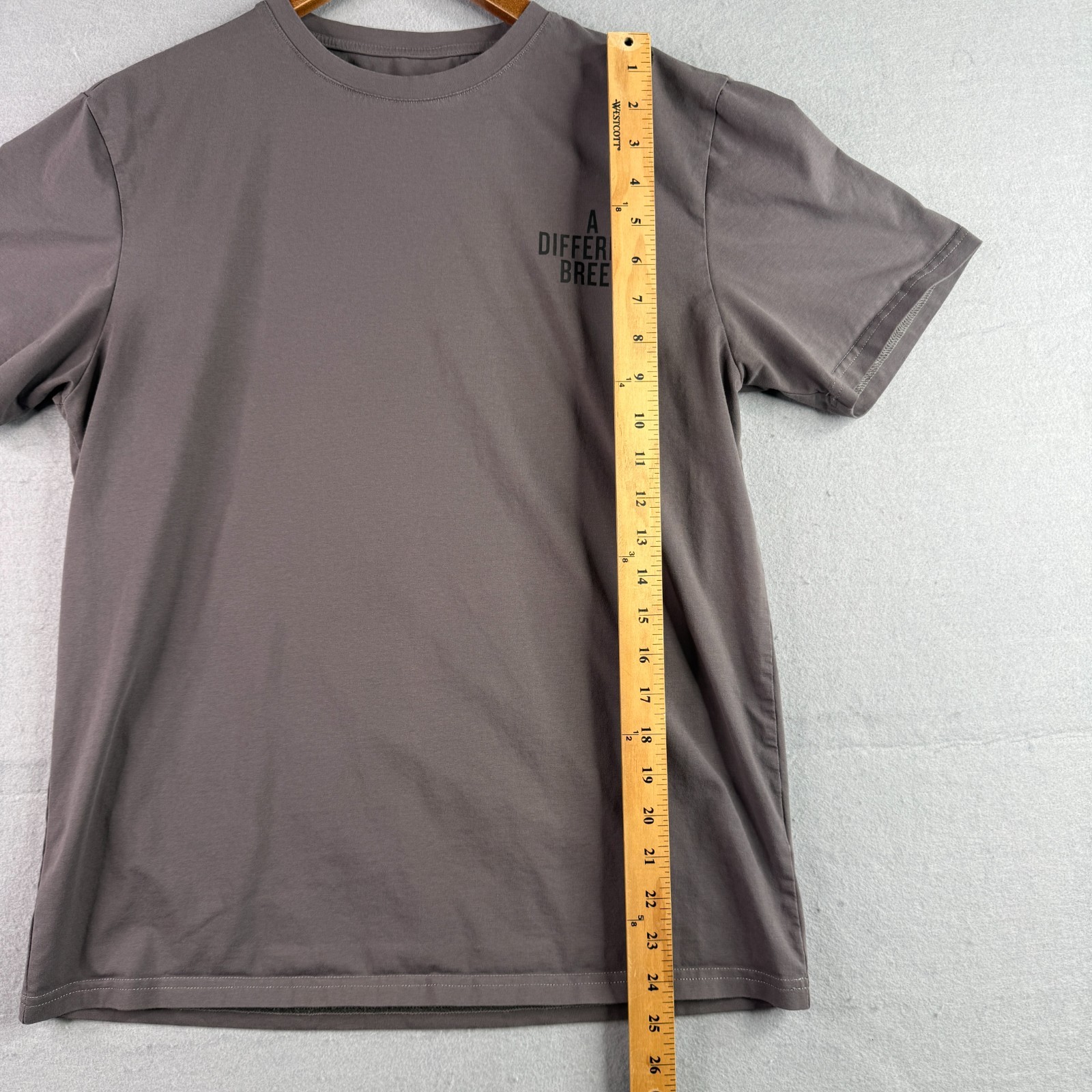 NFQ Mens Graphic T-Shirt Lot Of 2 Mens Small Gray Olive Athletic Cotton Spandex gallery