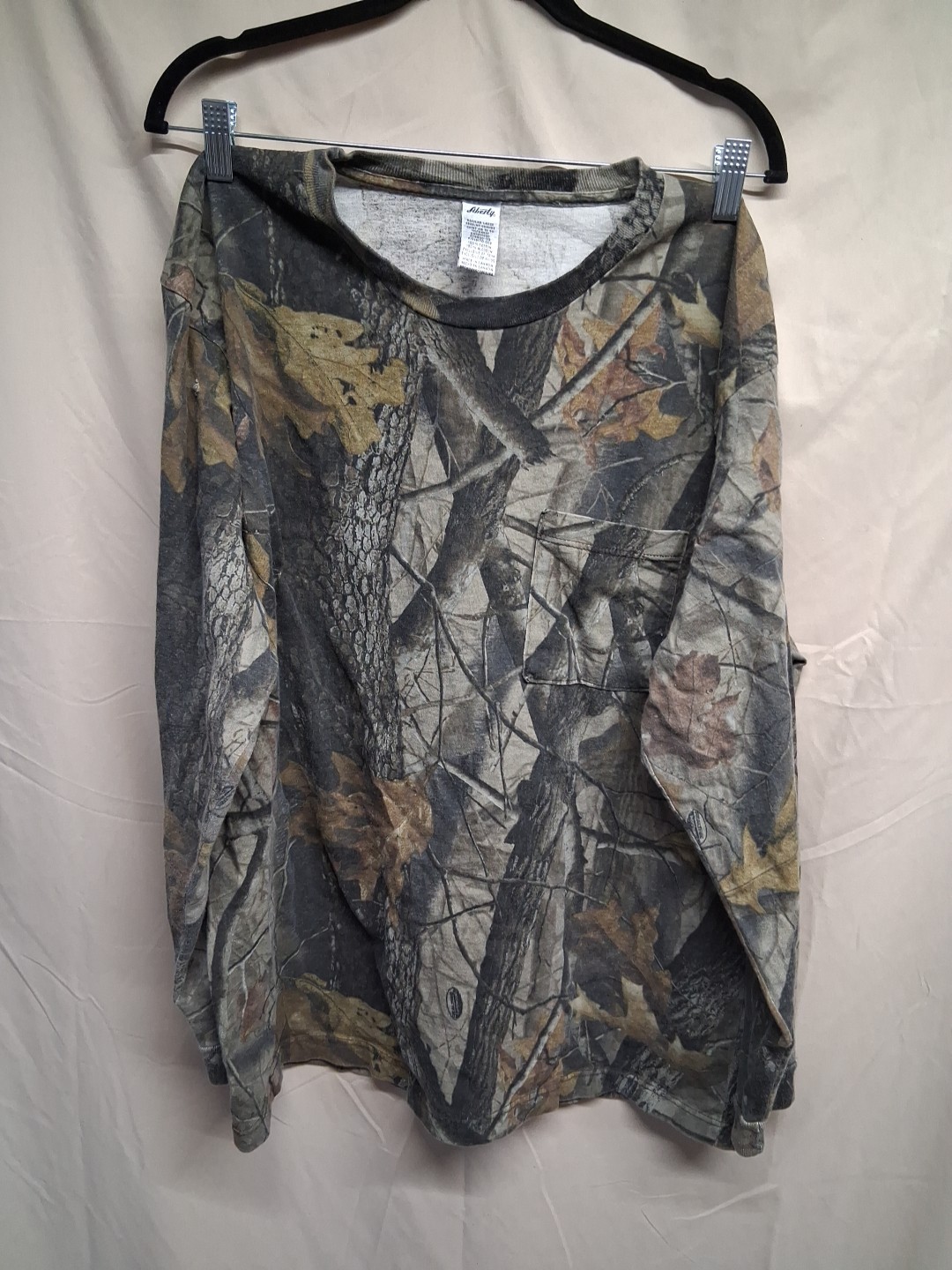 Vintage Liberty Realtree Men Size Regular L Large Green Camo Long Sleeve Shirt gallery