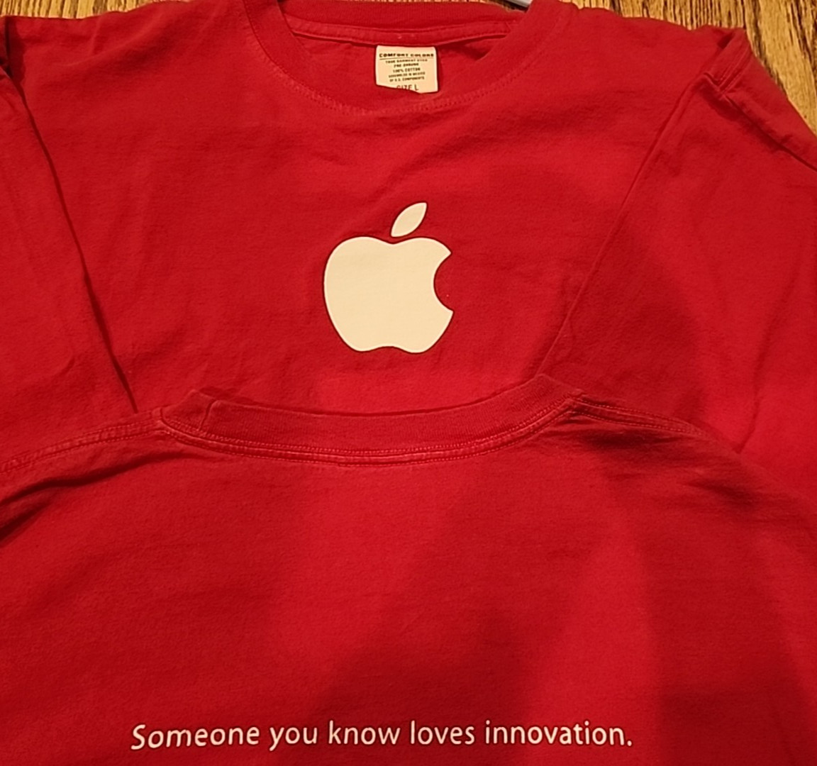 Y2K Apple Logo Employee's L/S Red T-Shirt L "someone you know loves innovation" gallery