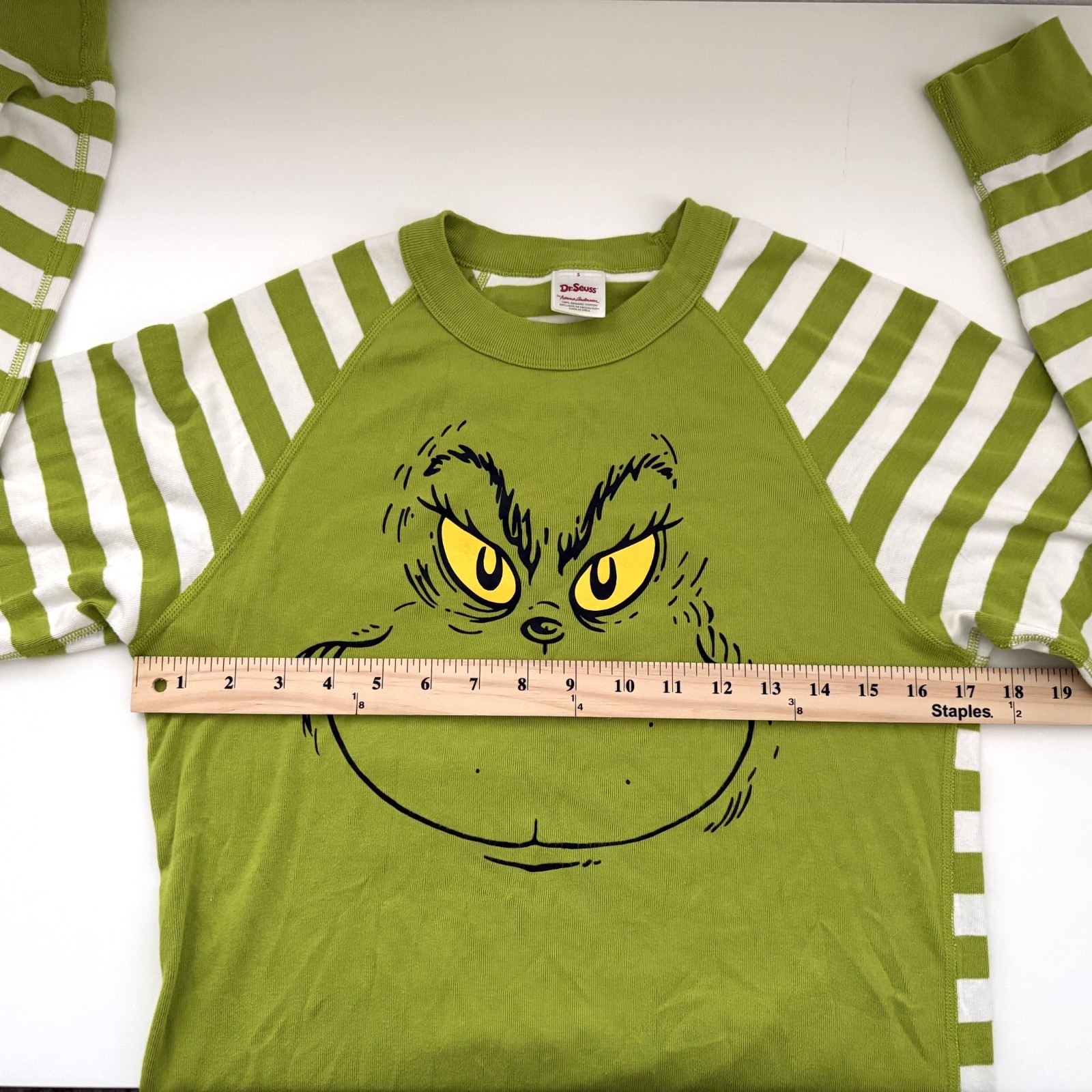 The Grinch Dr. Seuss Shirt Size Small Adult How The Grinch Stole Christmas gallery